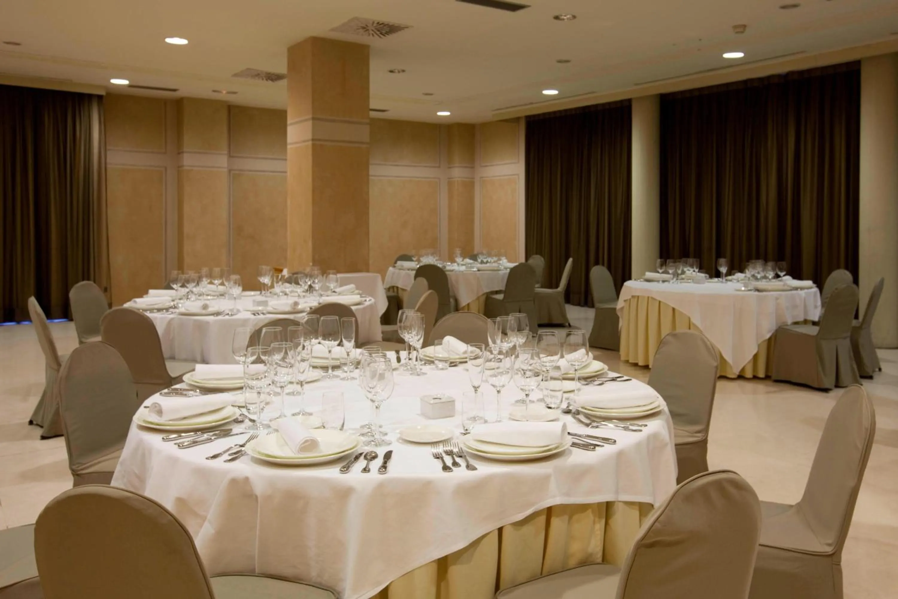 Meeting/conference room in AC Hotel Guadalajara by Marriott, Spain