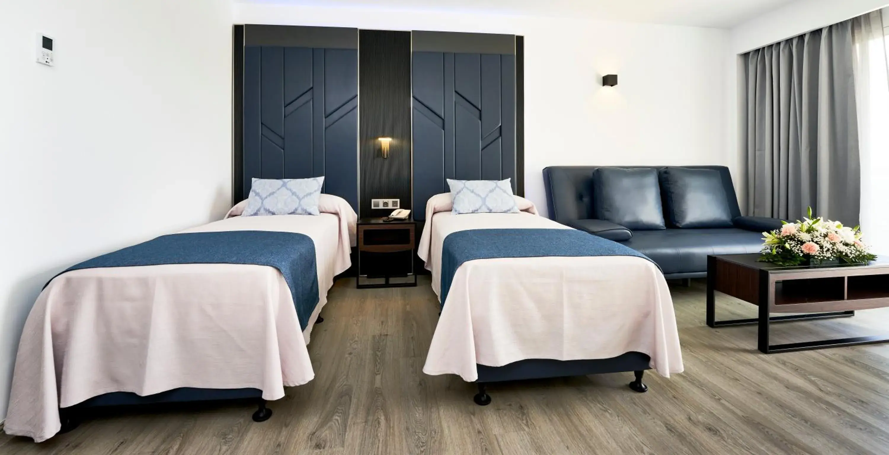 Deluxe Double Room in BelleVue Club Deluxe Double Room in BelleVue Club