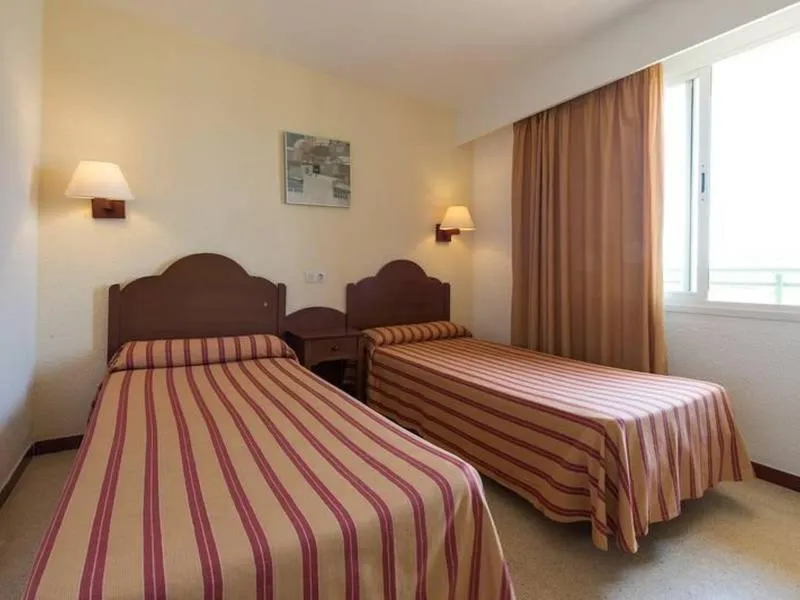 Bedroom, Bed in BelleVue Club