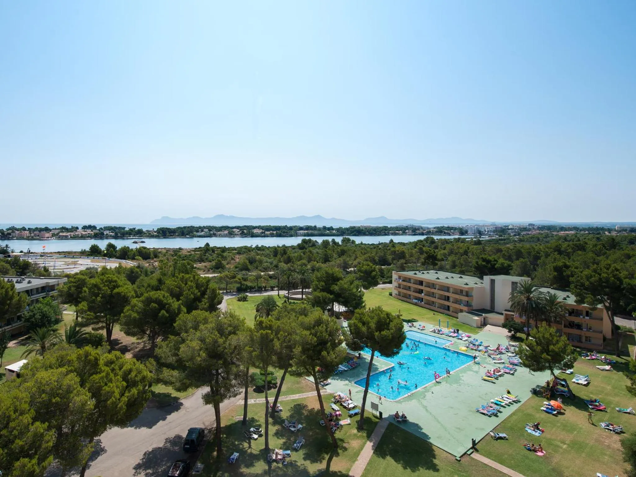 Swimming pool in BelleVue Club