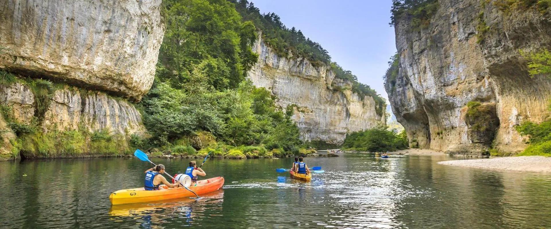 Canoeing in Le Hameau des Genets
