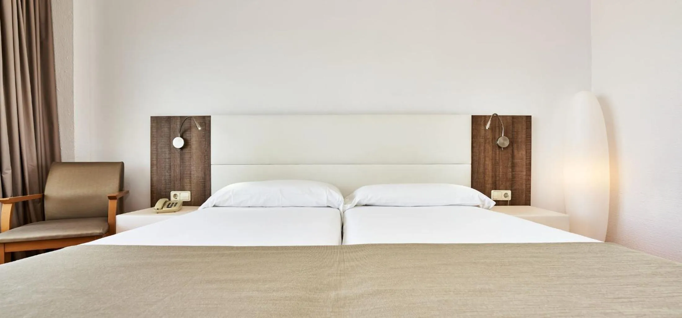 Decorative detail, Bed in Globales Cala Viñas Adults Only 16+