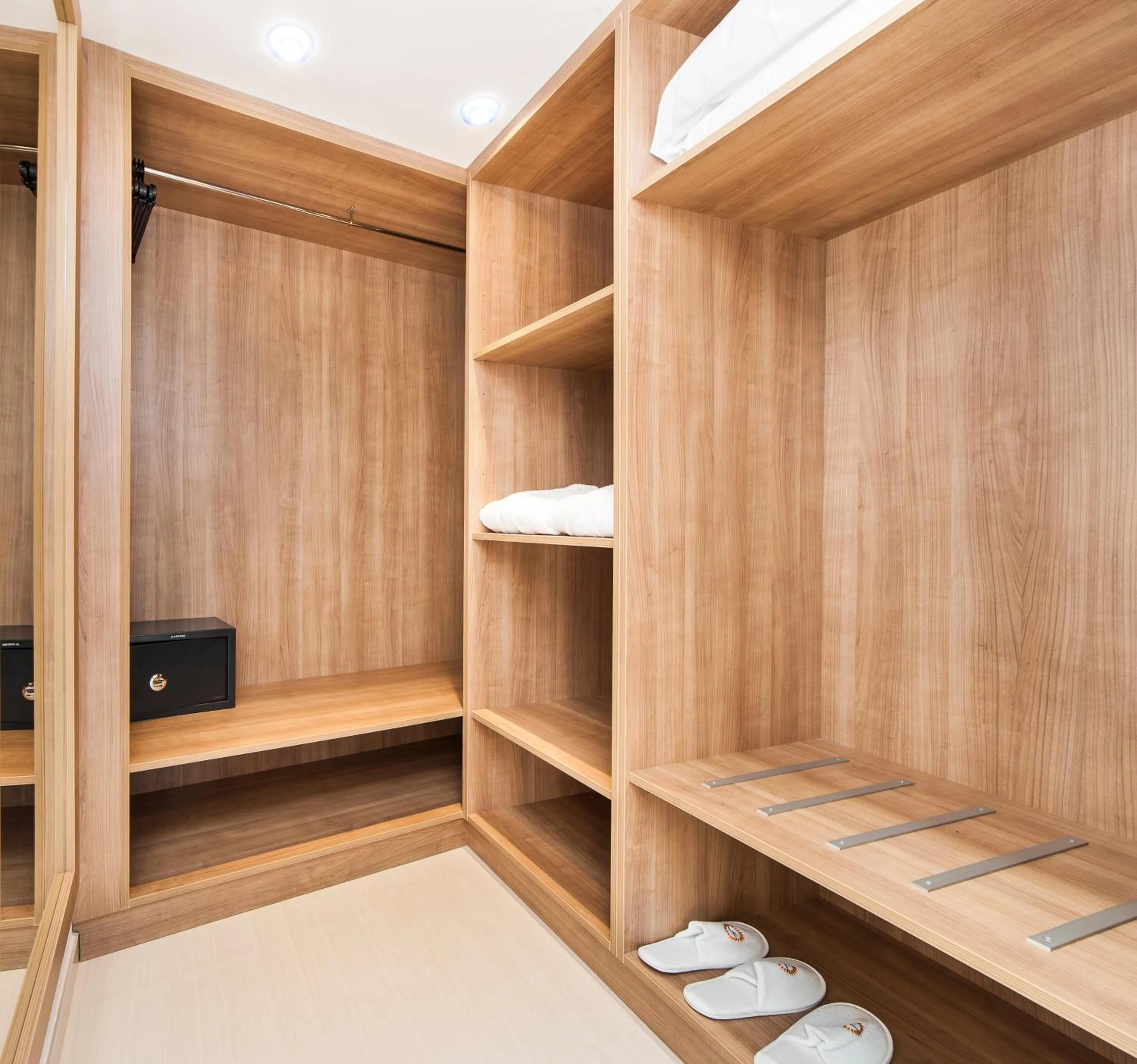 Decorative detail in Globales America