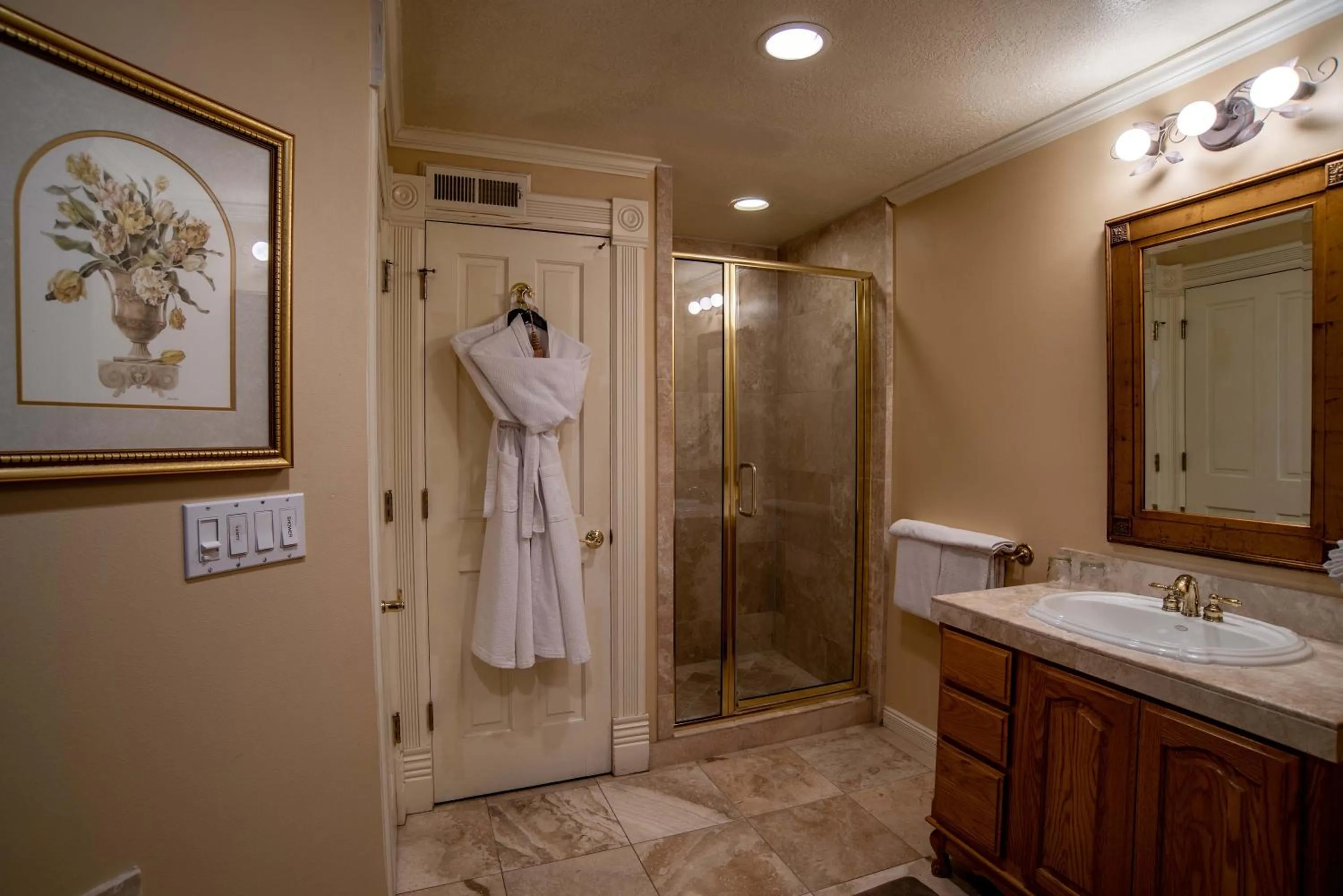 Bathroom in The Anniversary Inn - Logan