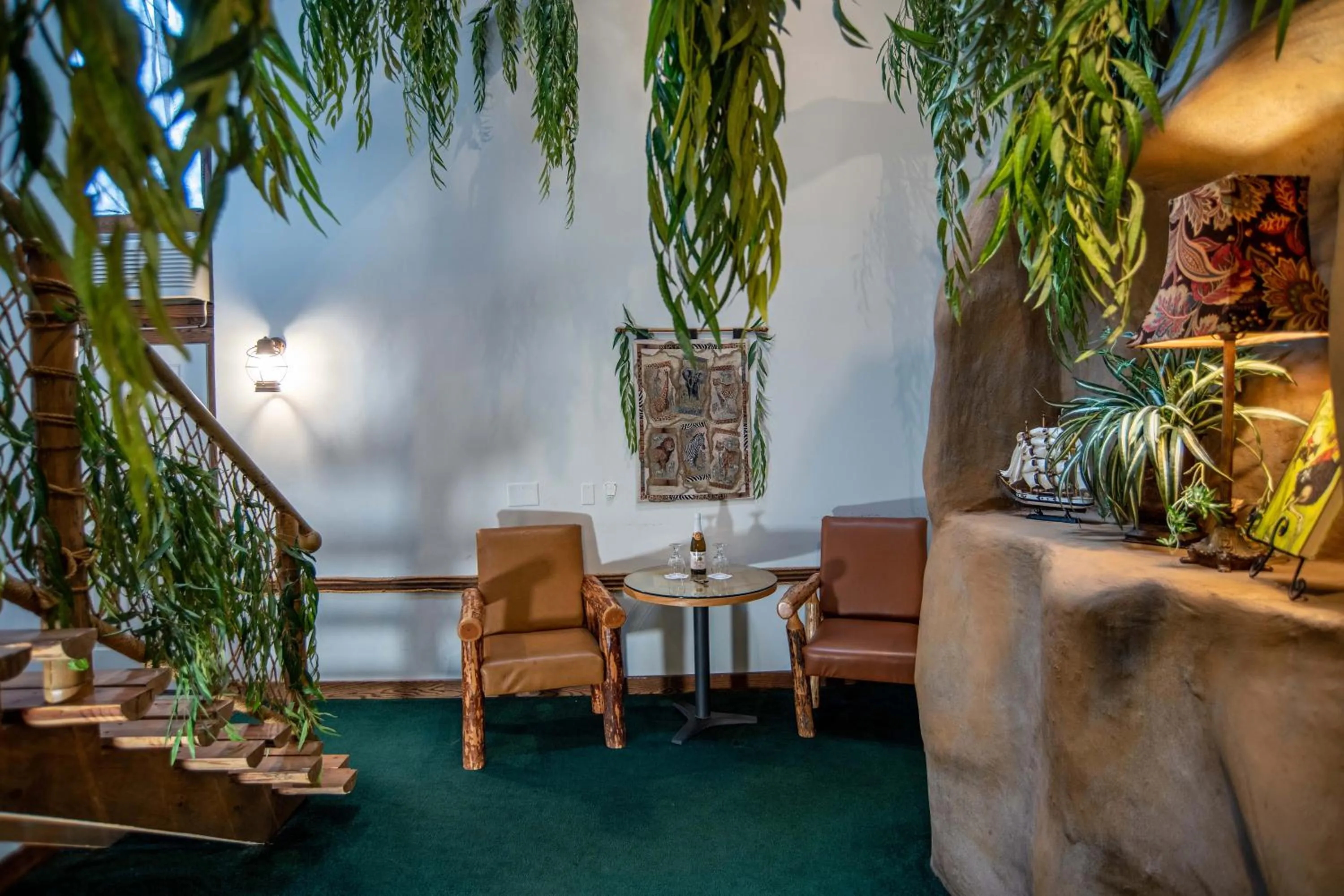 Seating area in The Anniversary Inn - Logan