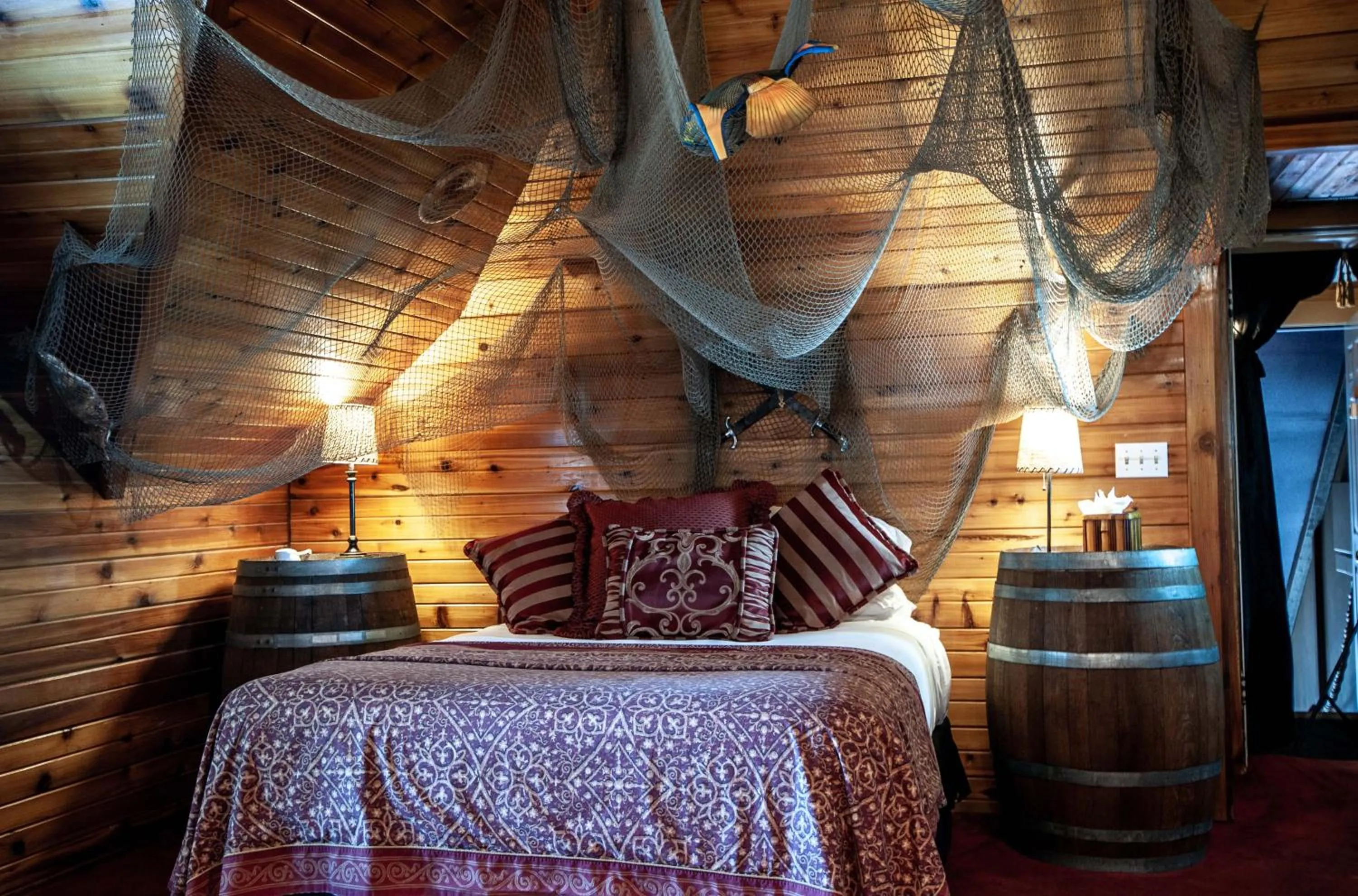 Bedroom, Bed in The Anniversary Inn - Logan