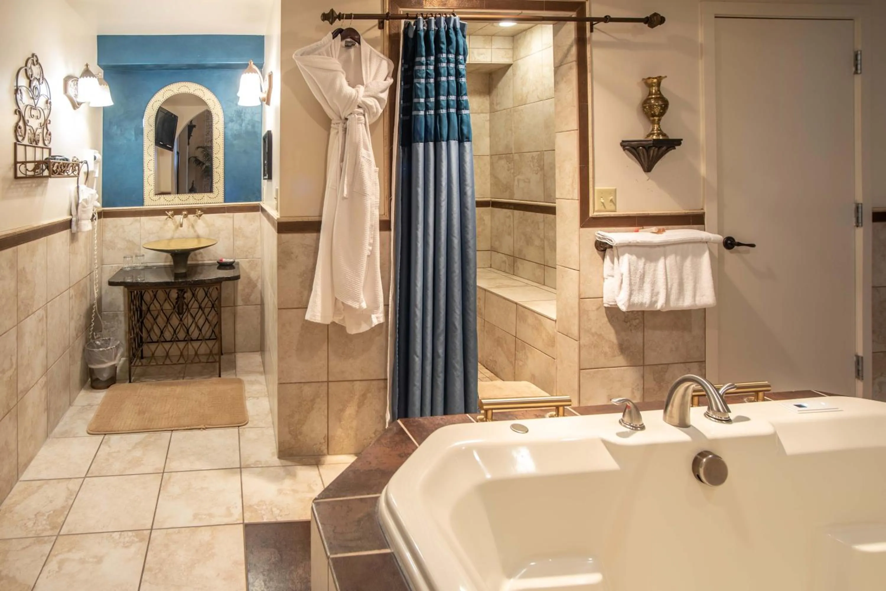 Bathroom in The Anniversary Inn - Logan