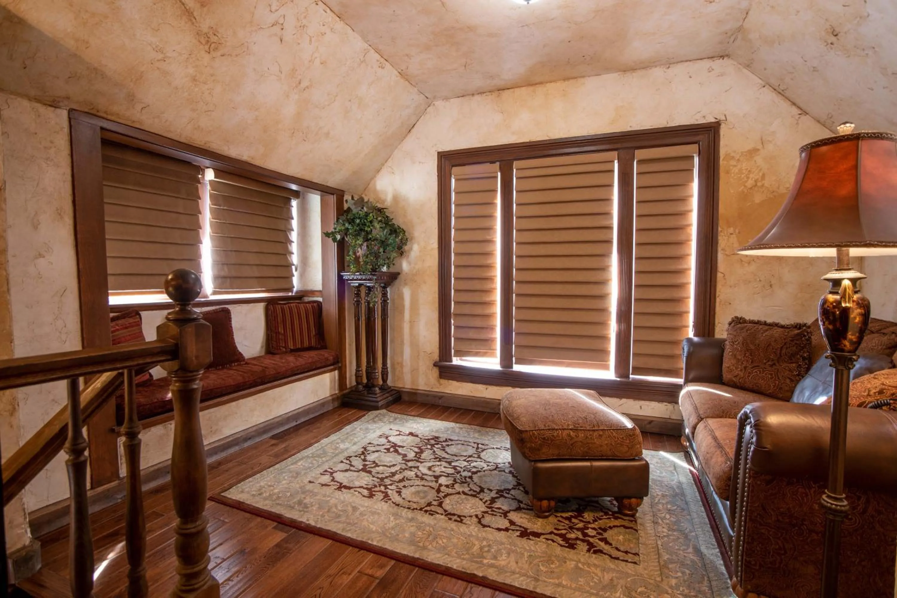 Living room in The Anniversary Inn - Logan