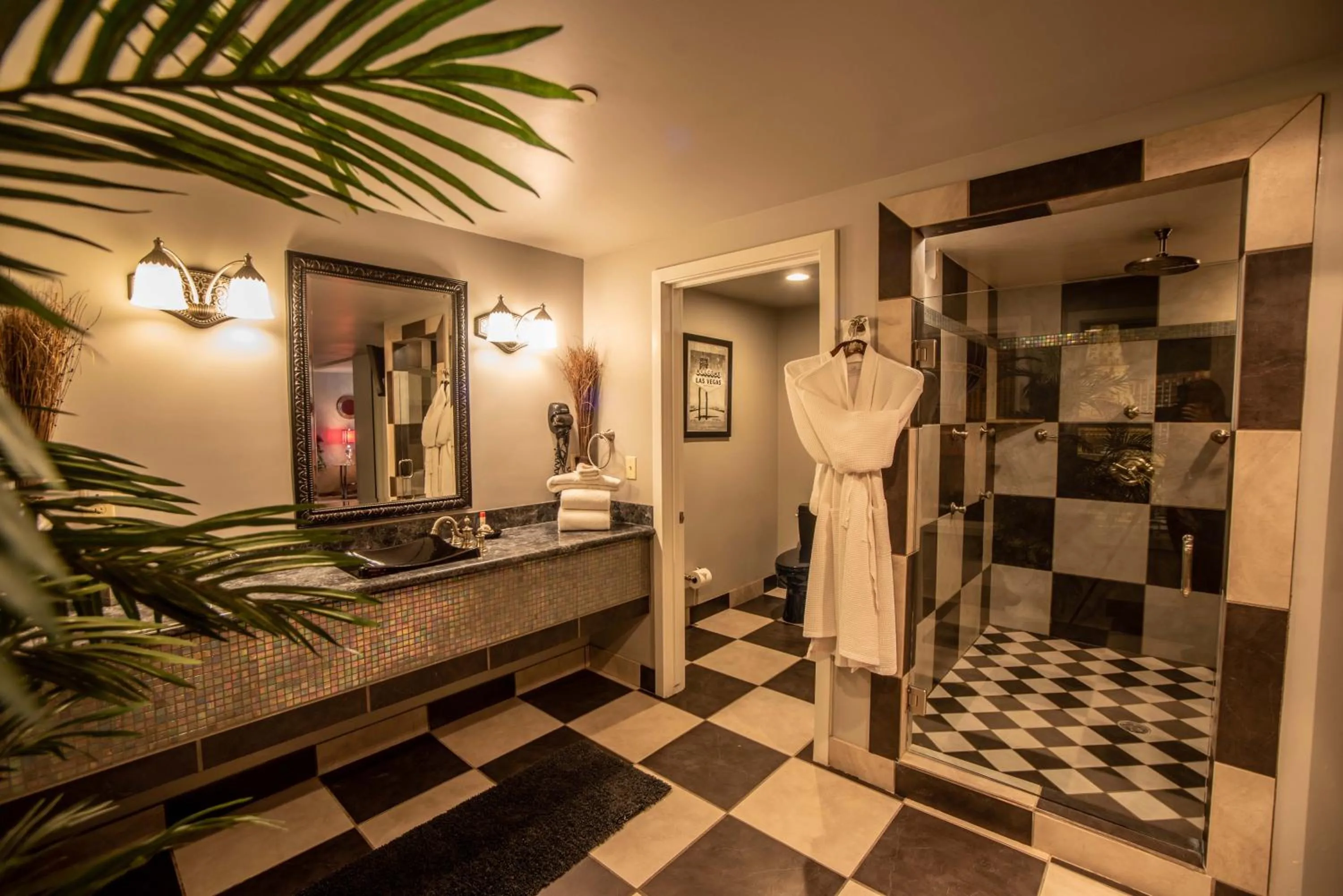 Bathroom in The Anniversary Inn - Logan
