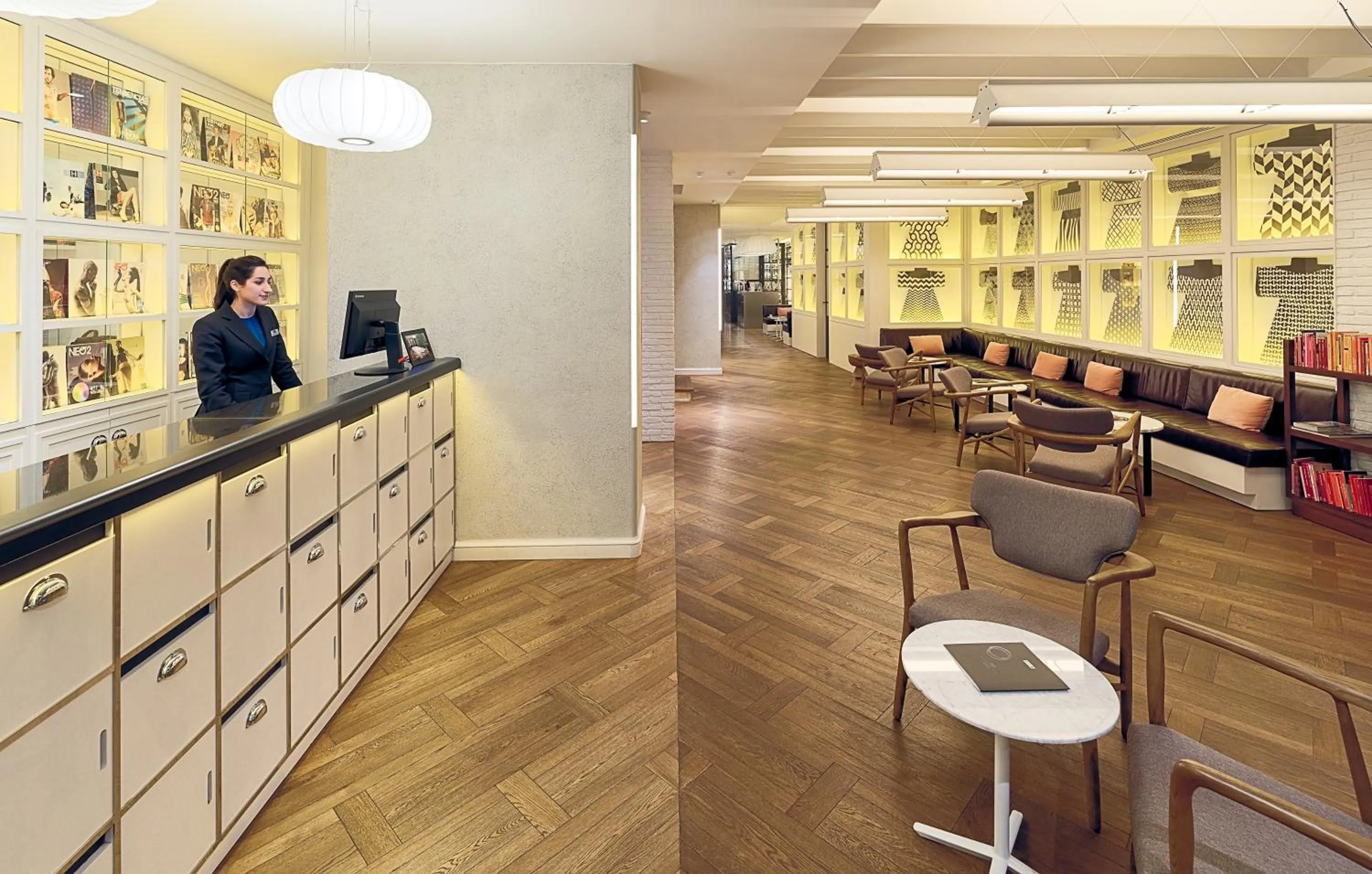 Lobby or reception in H10 Universitat