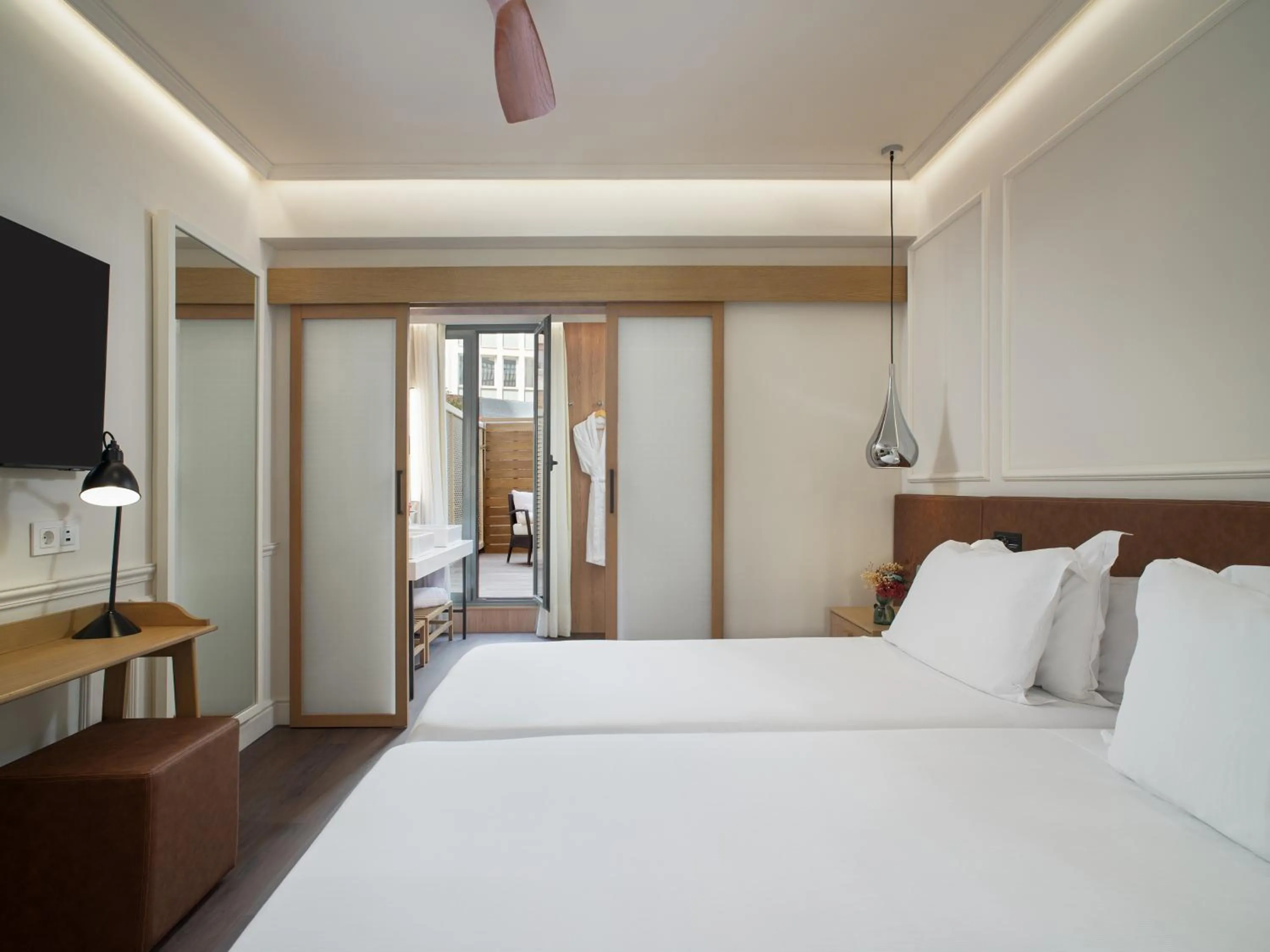 Bed in H10 Universitat