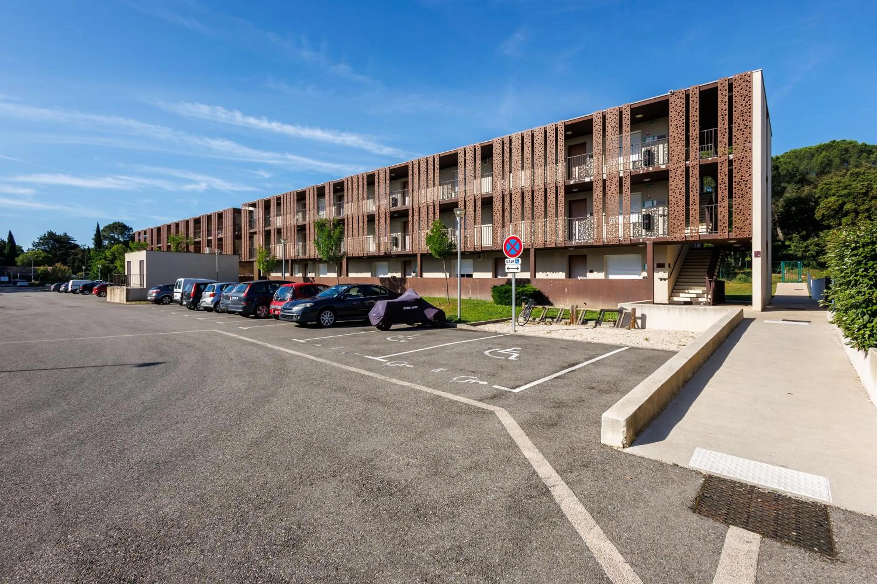 Parking in Residhotel Résidence Pont du Gard