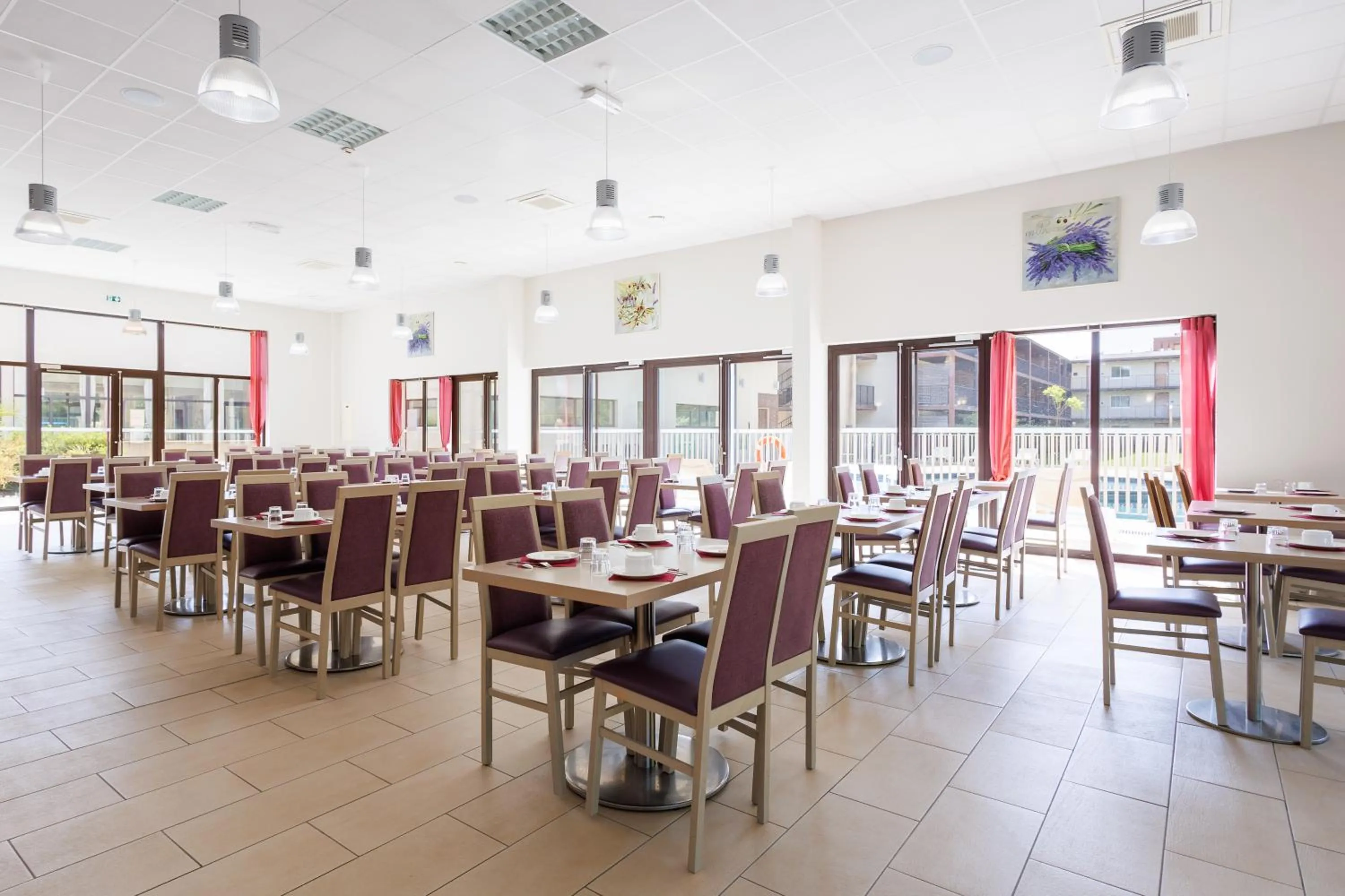 Breakfast in Residhotel Résidence Pont du Gard