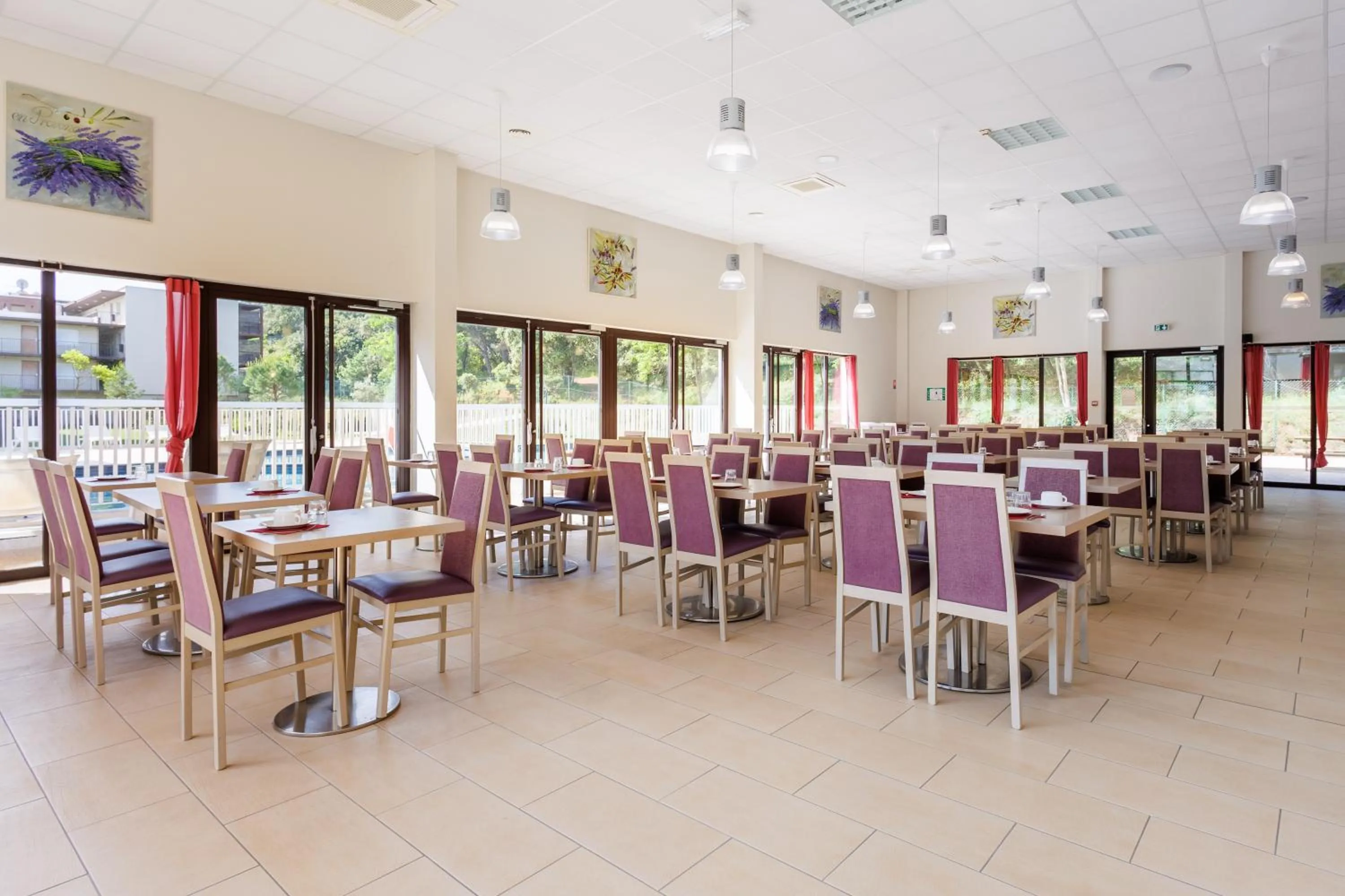 Breakfast in Residhotel Résidence Pont du Gard