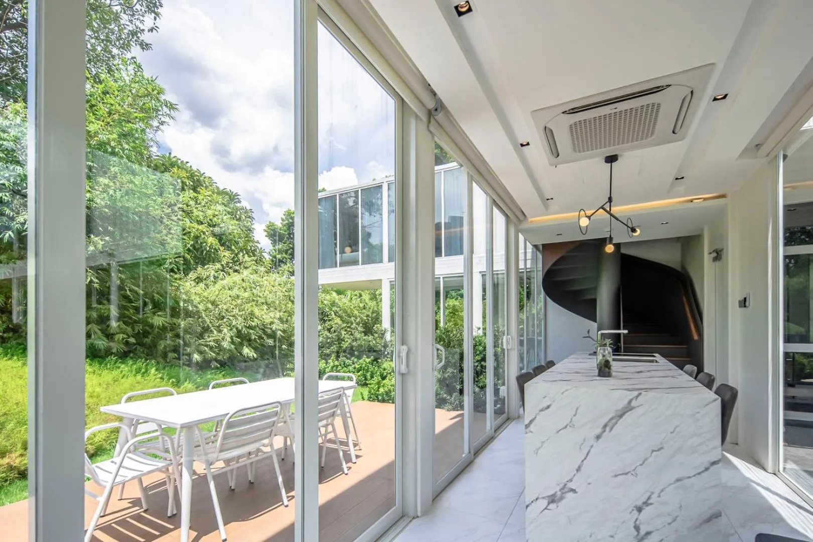 Dining area in Garden Pod at Gardens by the Bay