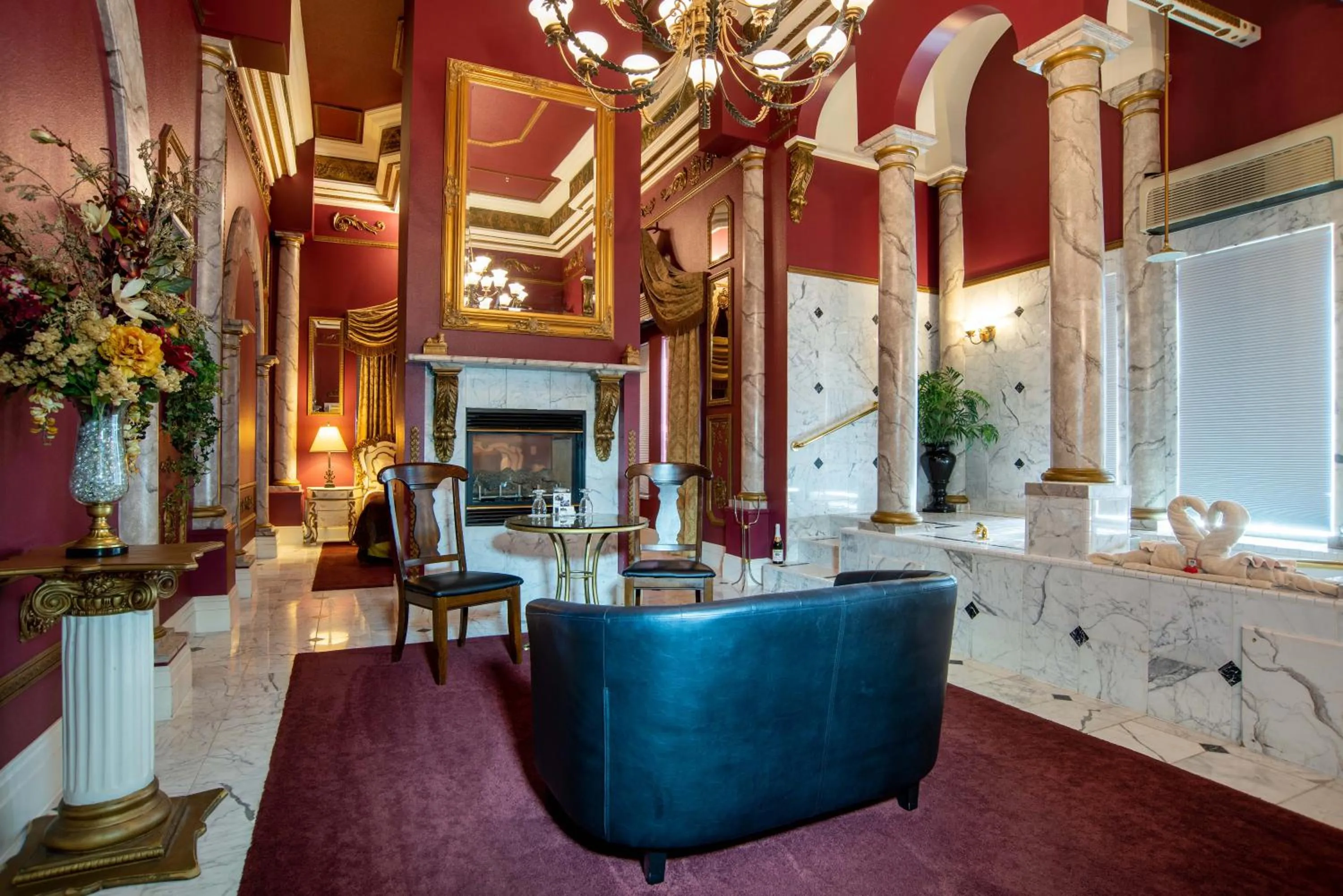 Living room in The Anniversary Inn - Boise