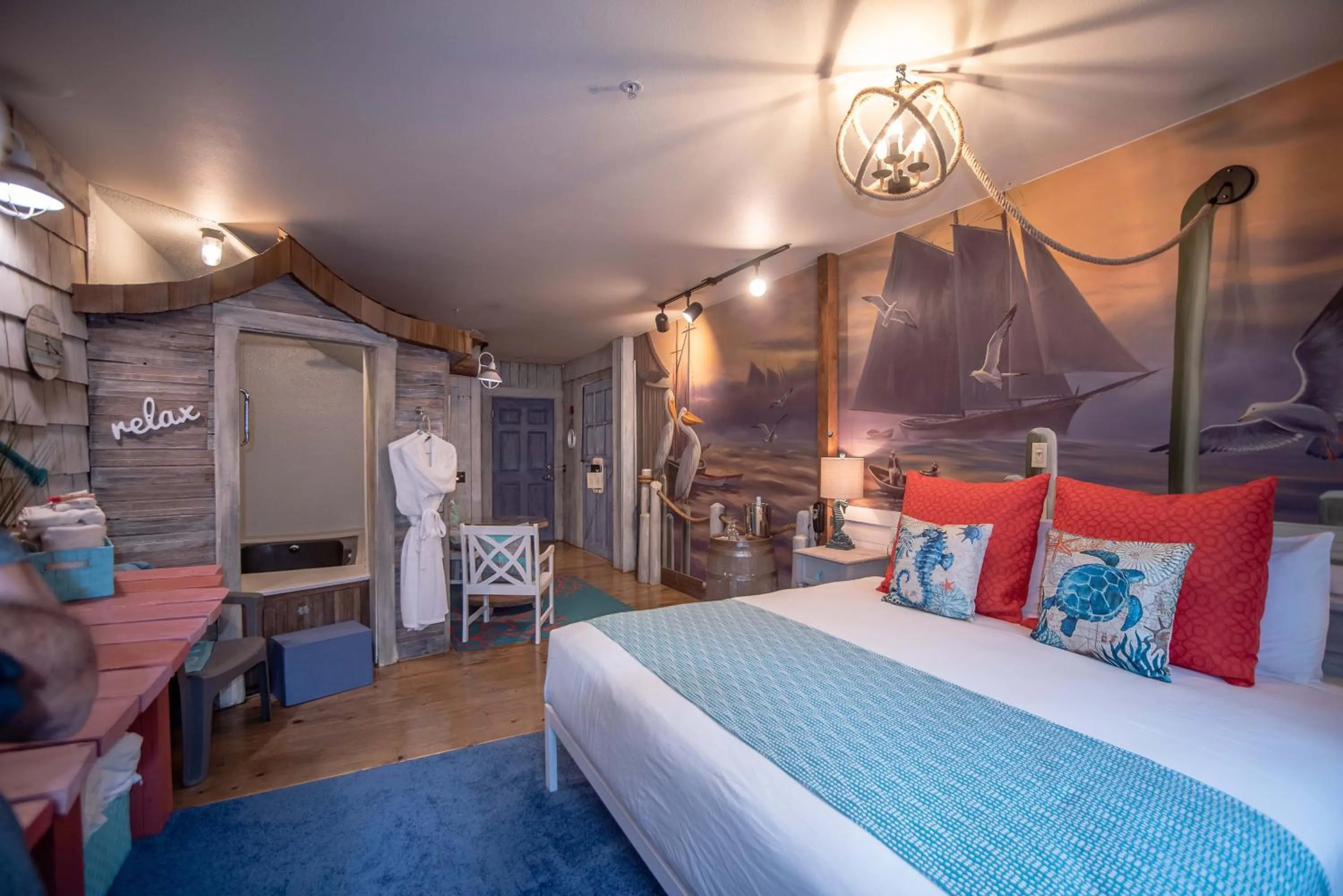 Photo of the whole room, Bed in The Anniversary Inn - Boise