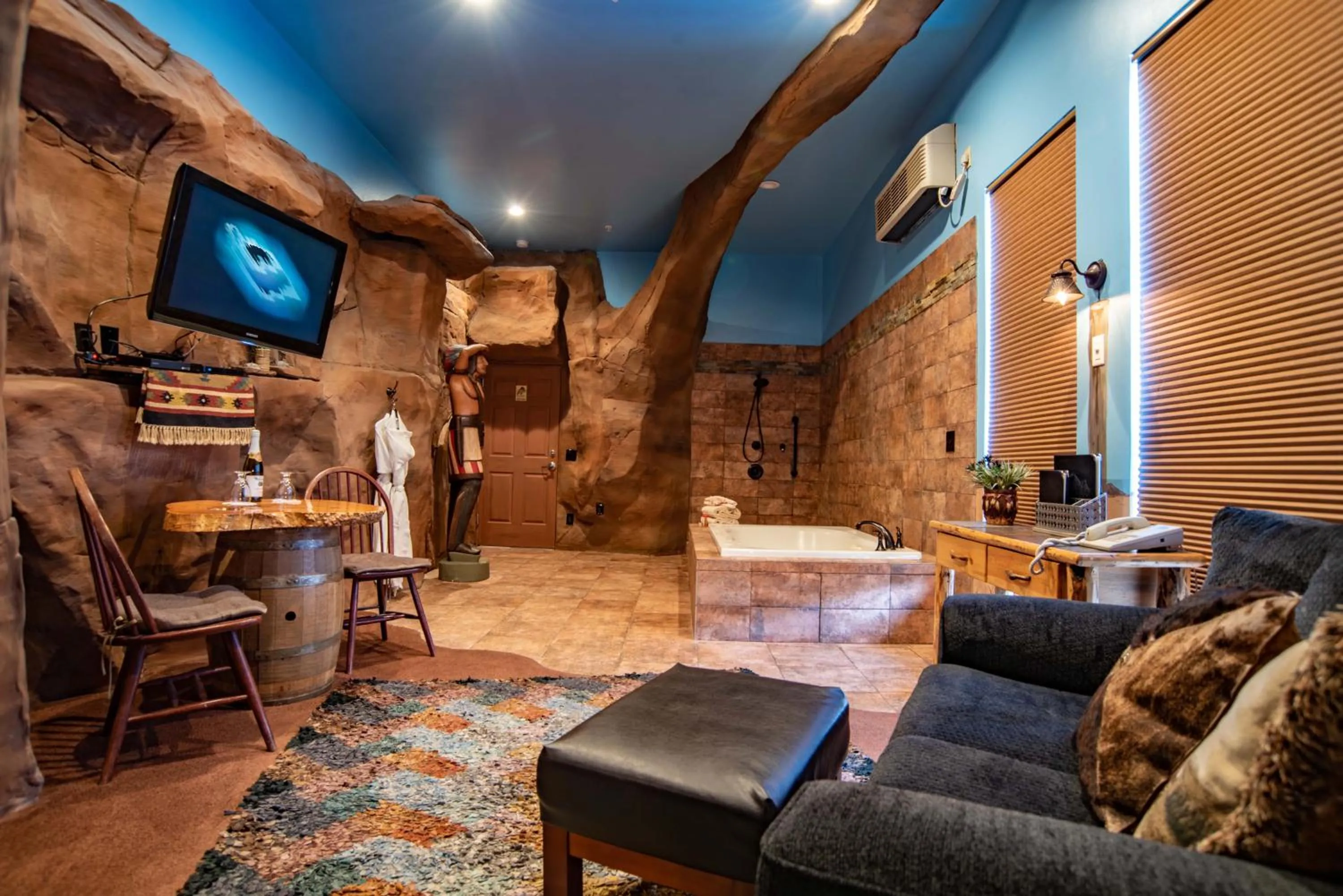 Seating area in The Anniversary Inn - Boise