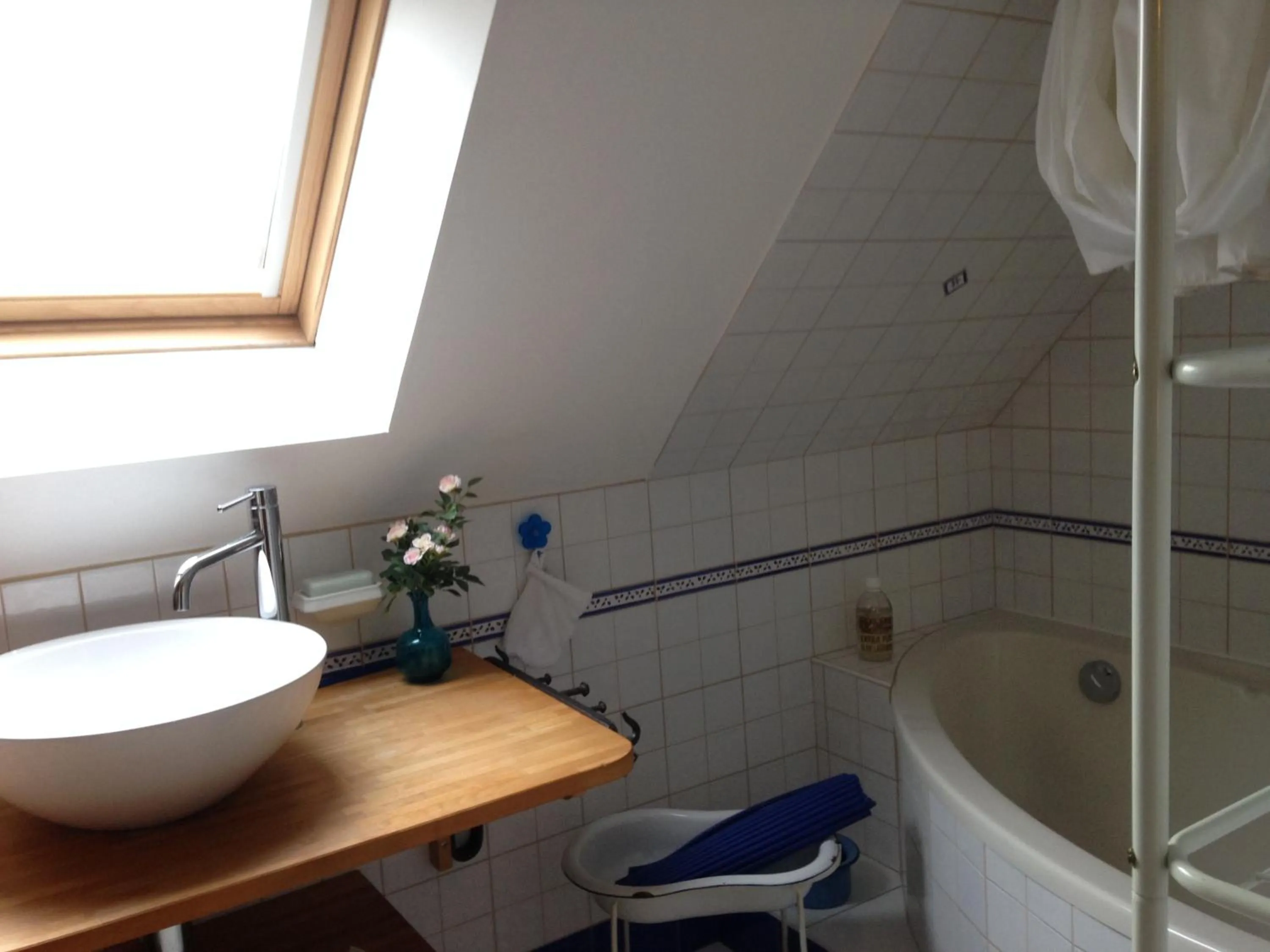 Bathroom in Marguerite's Ferme rustique