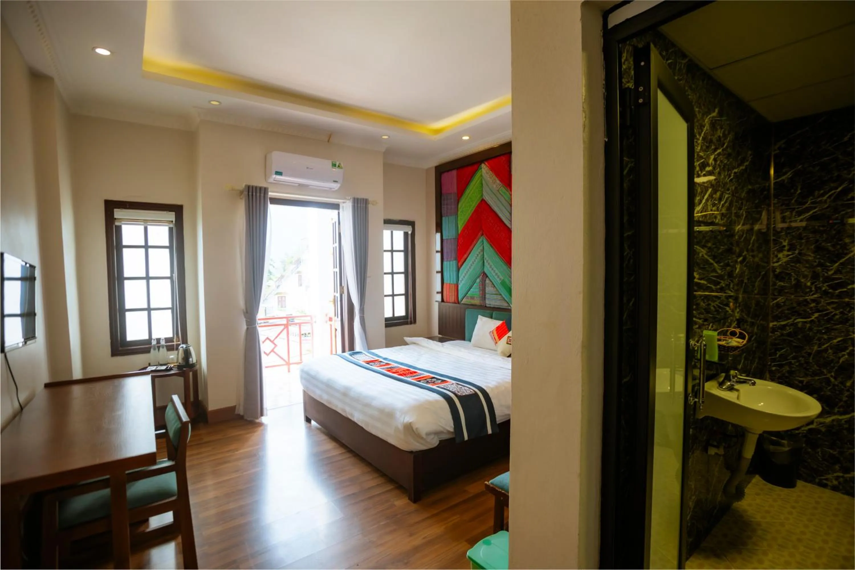 Bed in Le Boutique Sapa Hotel