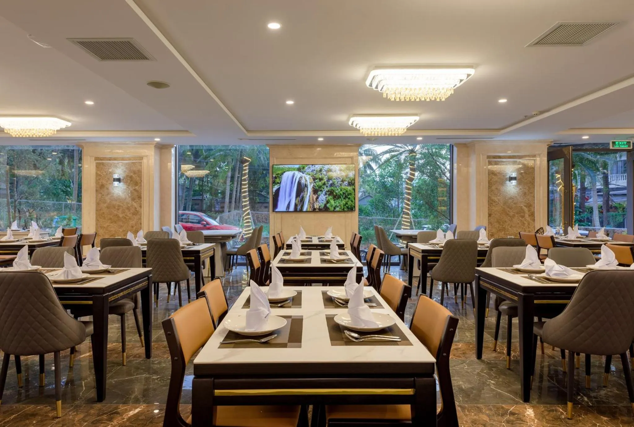 Restaurant/places to eat in Aquasun Hotel Phu Quoc