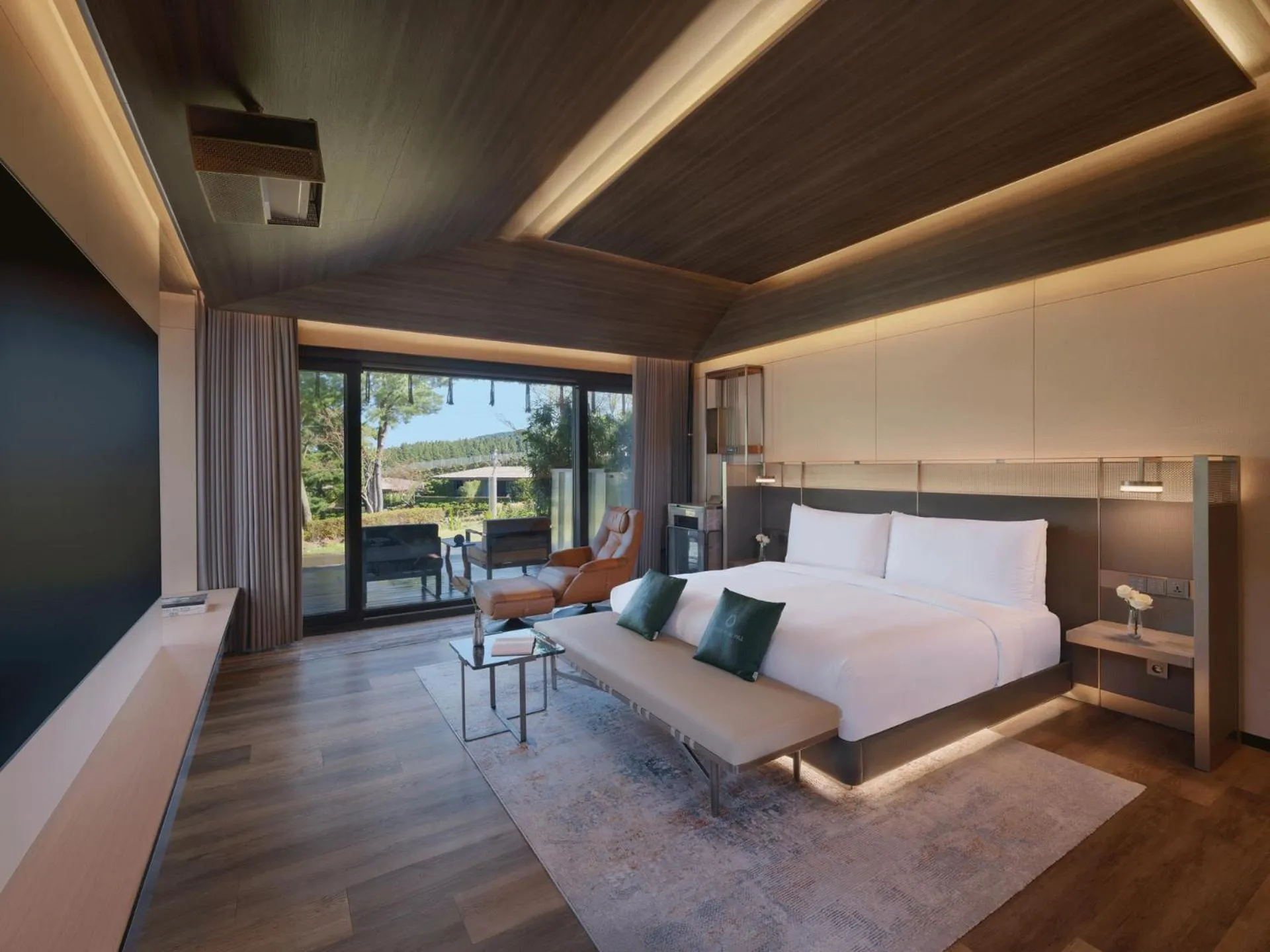 Bed in Amber Pure Hill Hotels & Resorts Jeju