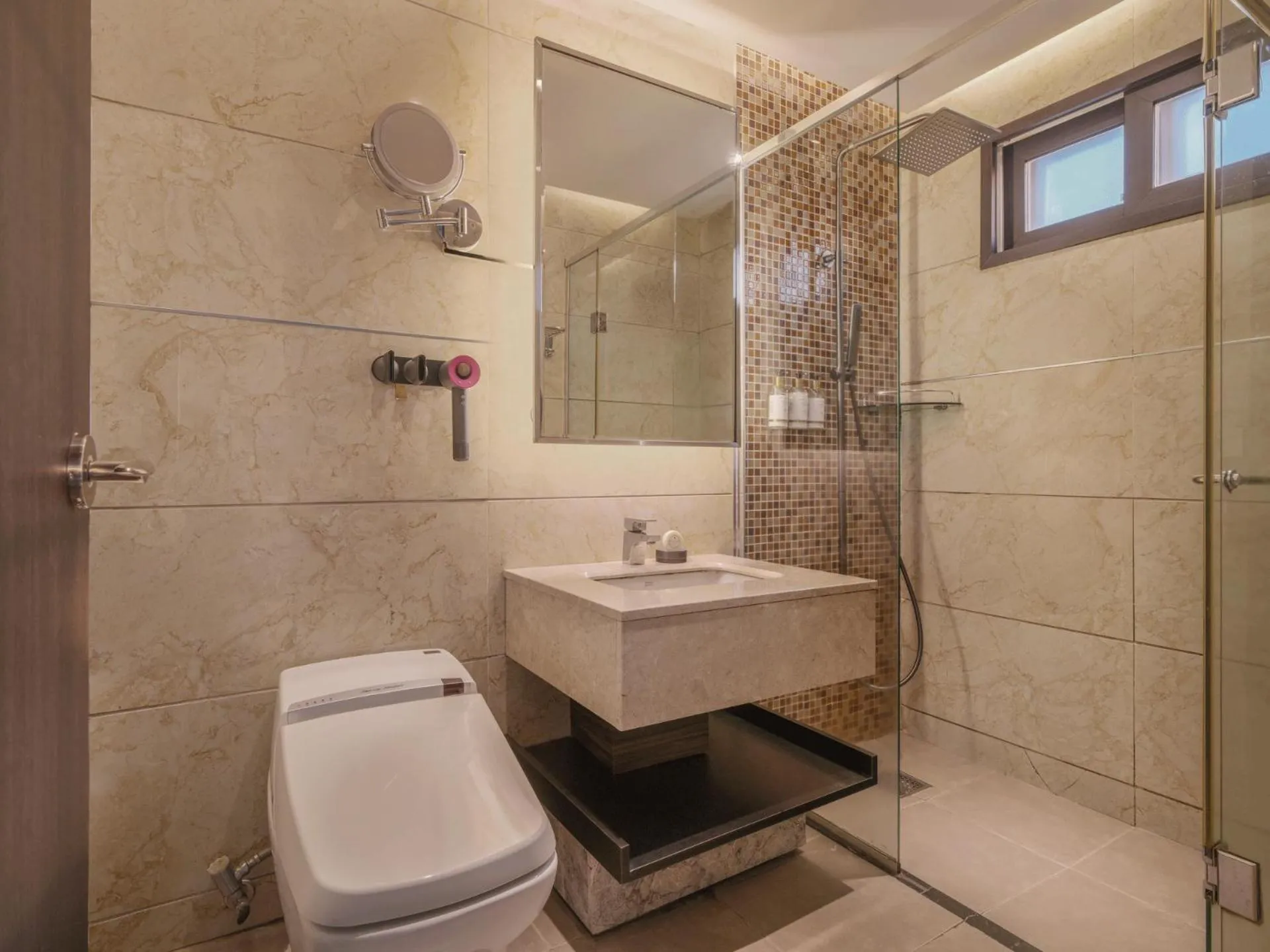 Shower in Amber Pure Hill Hotels & Resorts Jeju