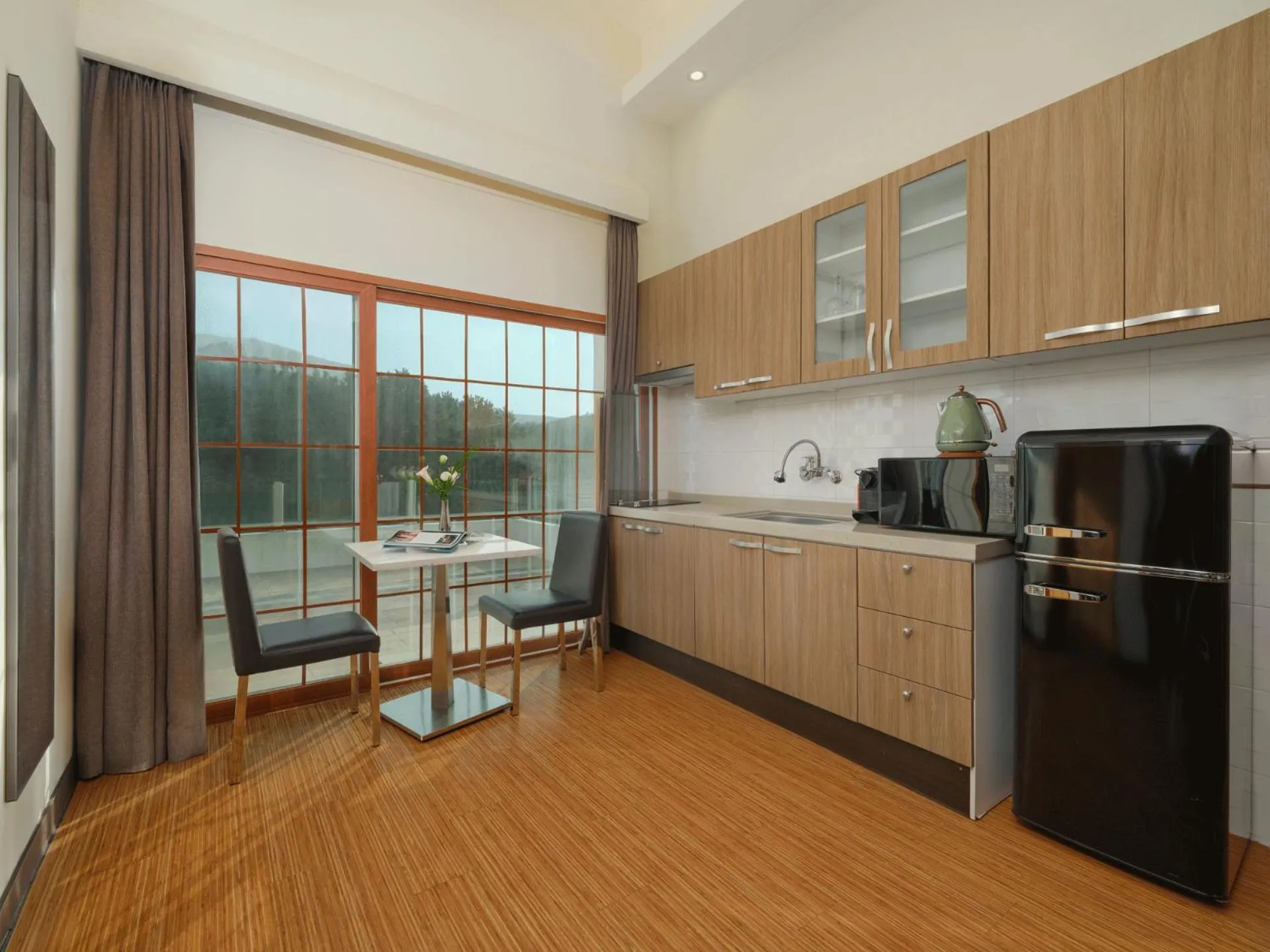Kitchen or kitchenette in Amber Pure Hill Hotels & Resorts Jeju