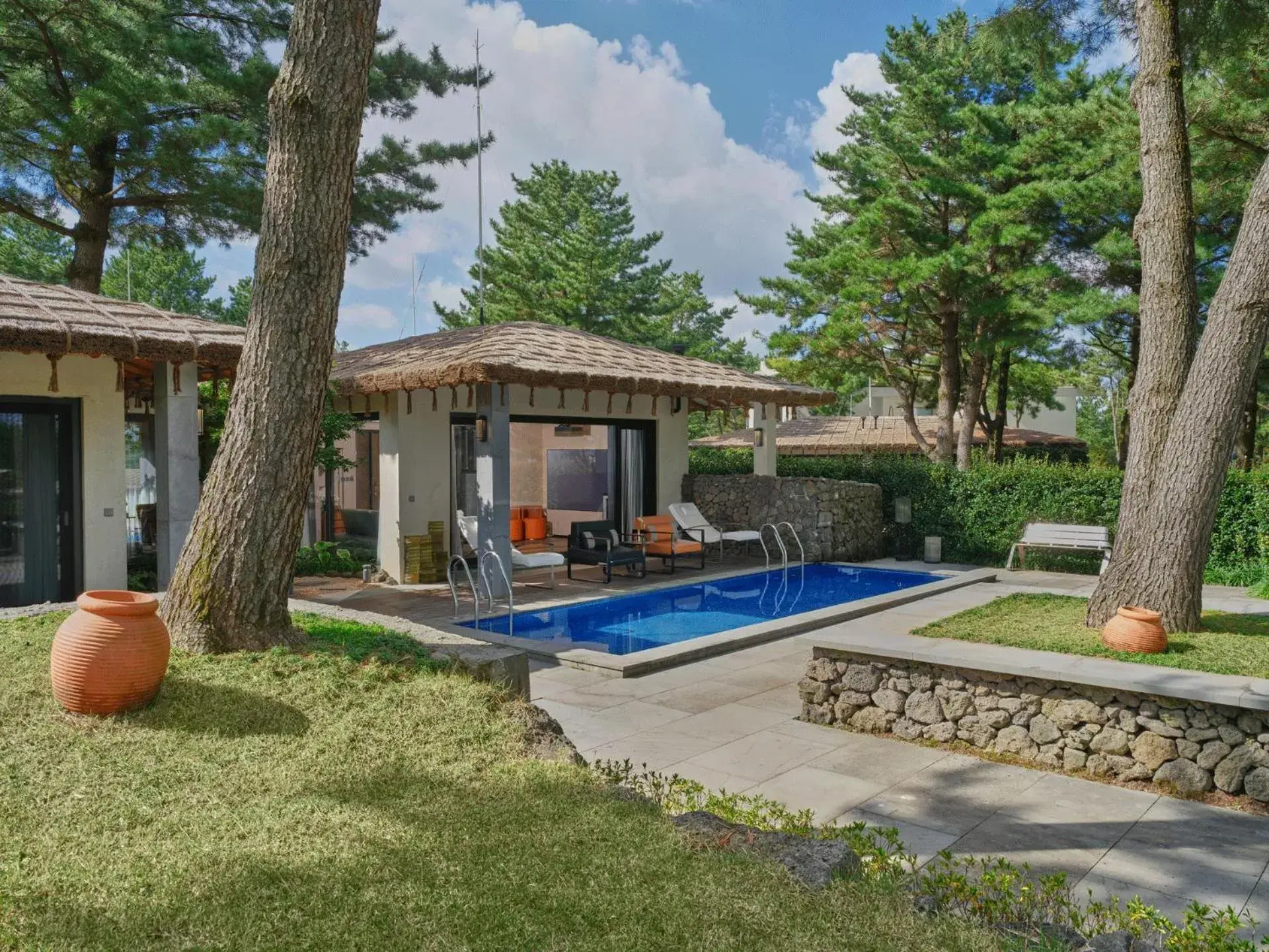 Private Pool Villa in Amber Pure Hill Hotels & Resorts Jeju Private Pool Villa in Amber Pure Hill Hotels & Resorts Jeju