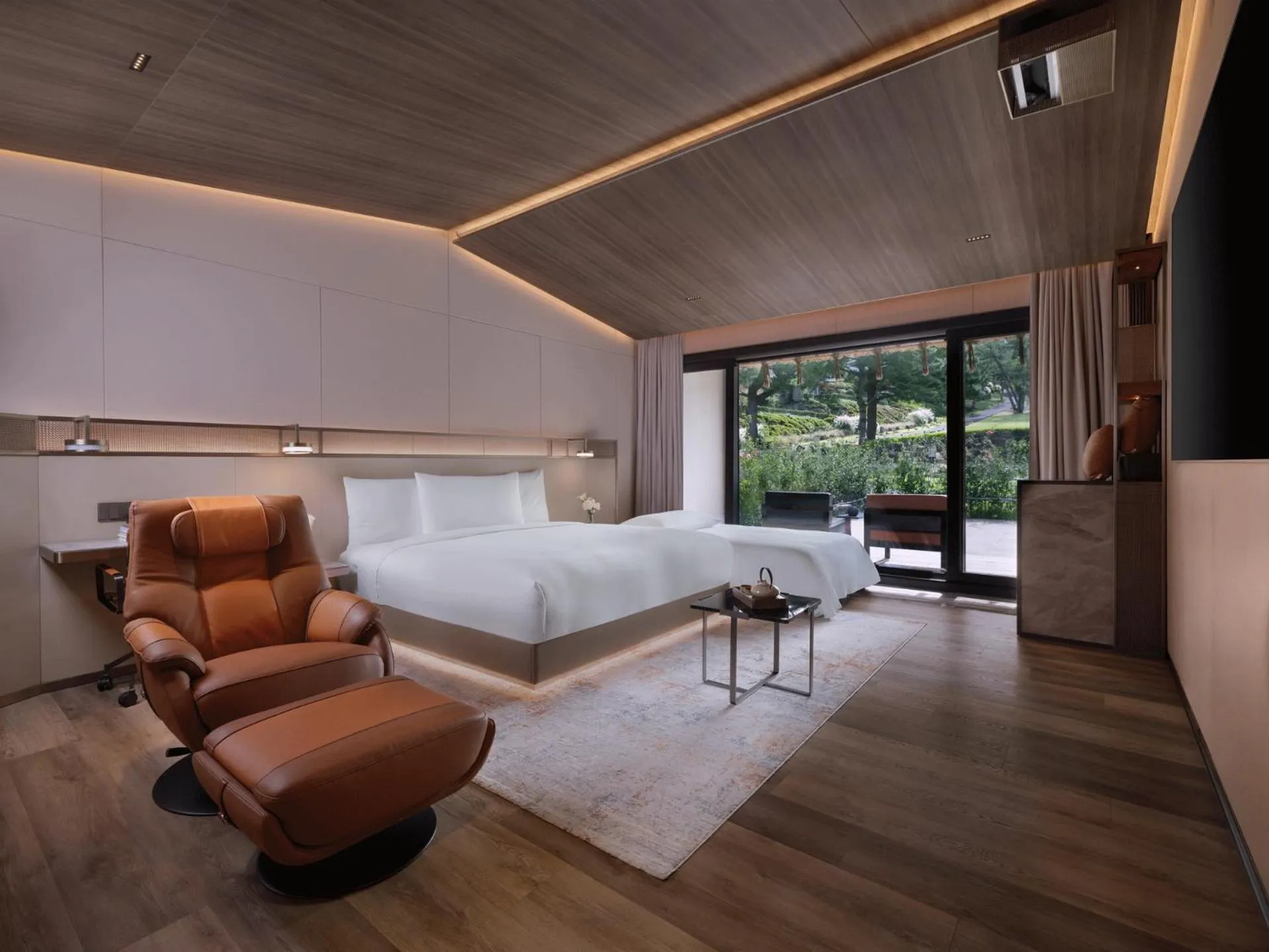 Bed in Amber Pure Hill Hotels & Resorts Jeju
