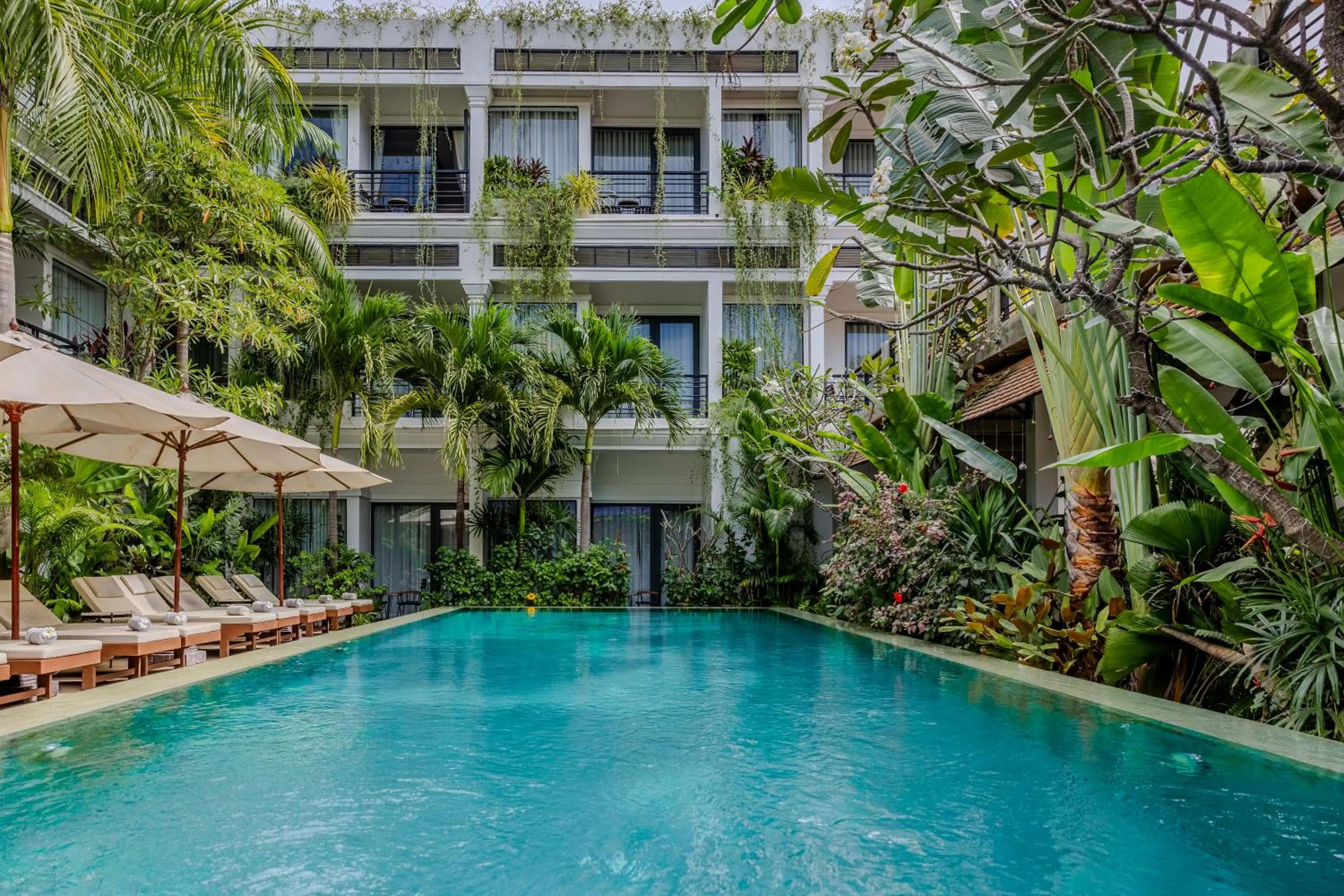 Swimming pool in Khmer House Boutique