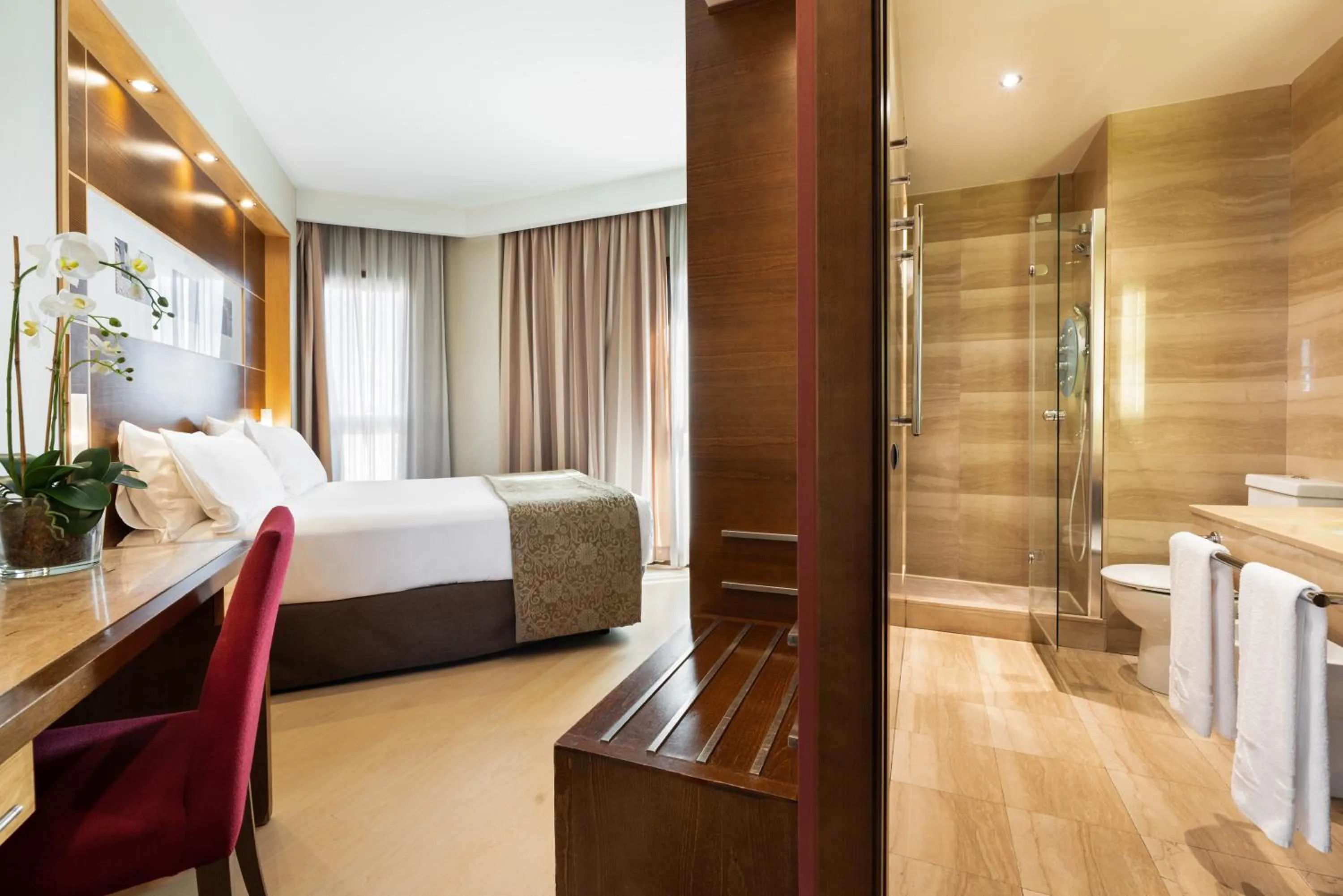 Area and facilities, Bed in Exe León