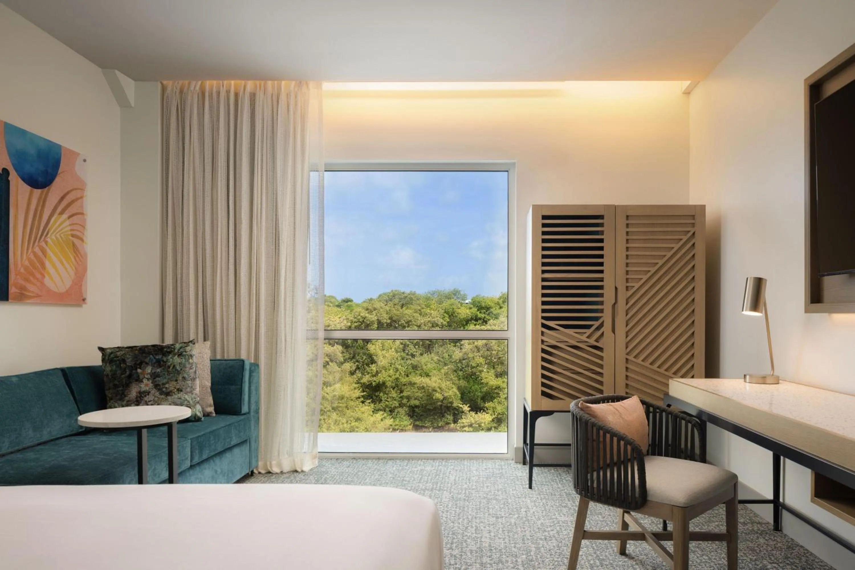 Photo of the whole room, Bed in Courtyard by Marriott Curacao