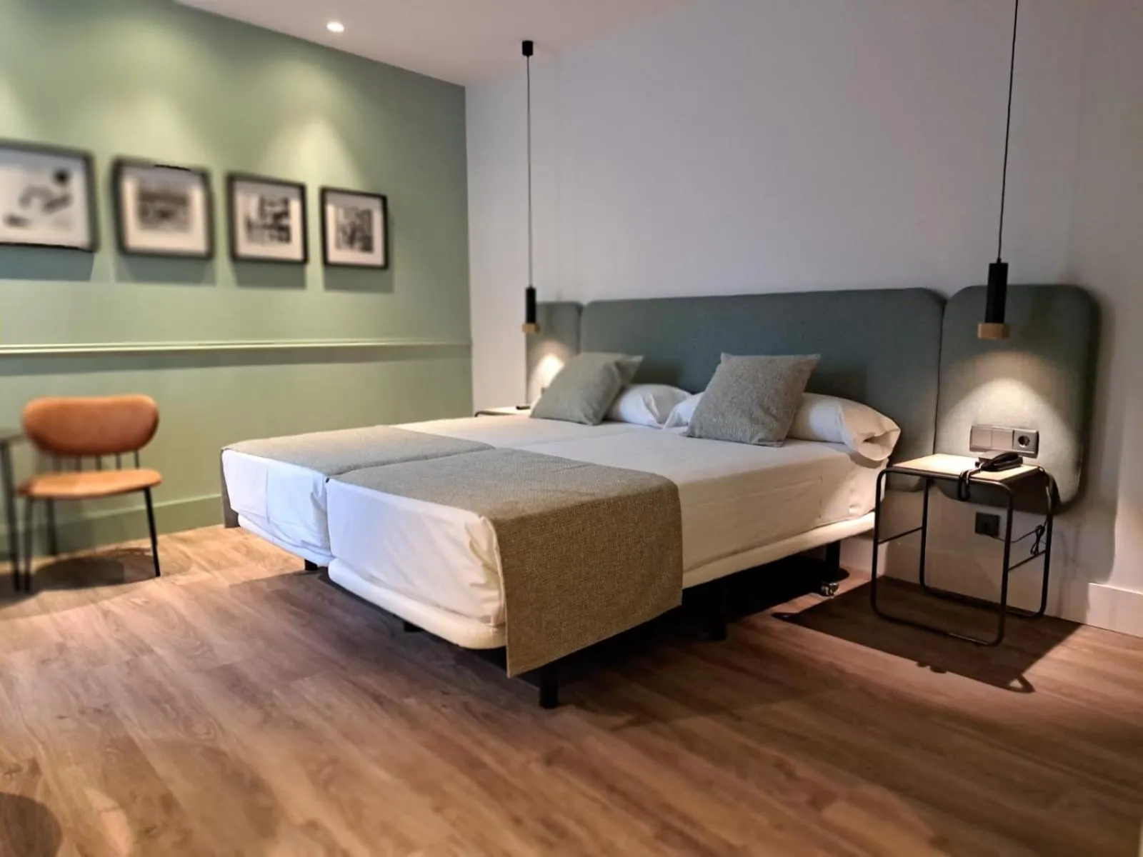 Bed in Hotel Via Augusta