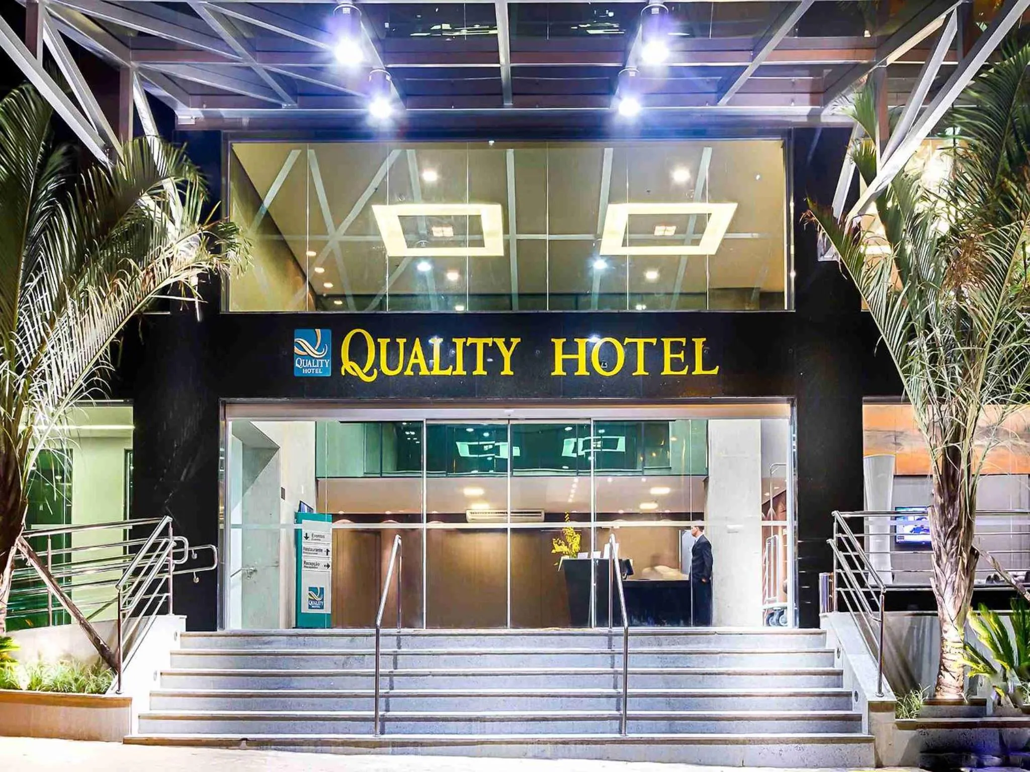 Facade/entrance in Quality Hotel Pampulha & Convention Center