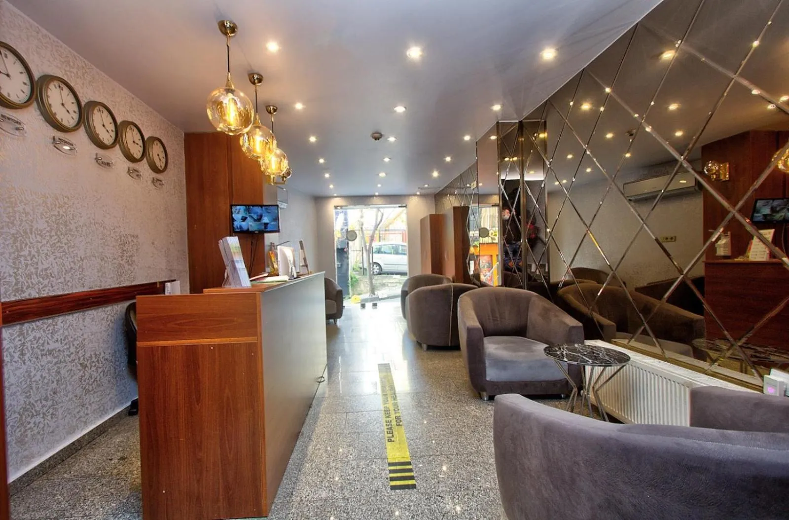 Lobby or reception in Wide Suites Taksim