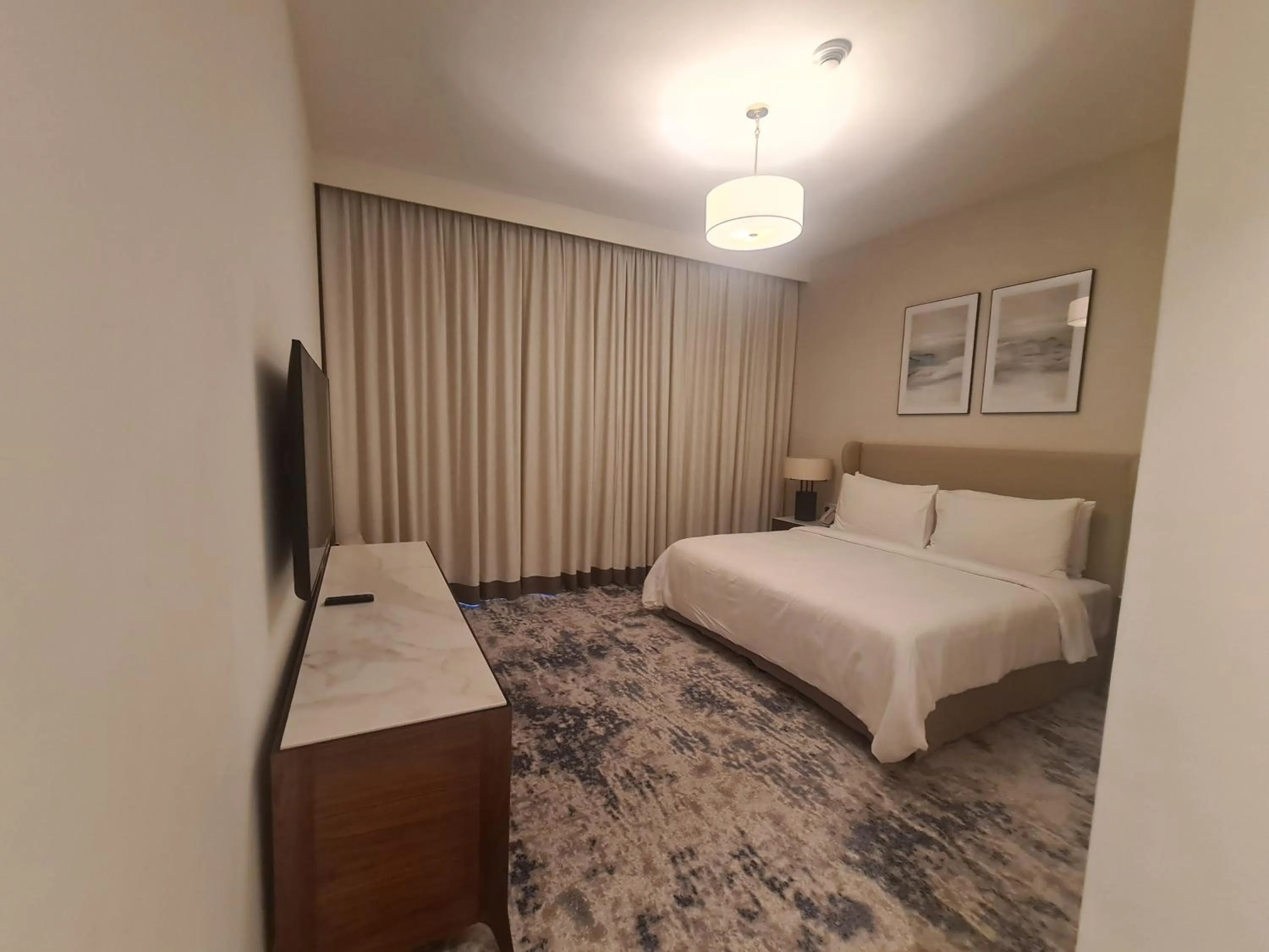 Bed in Luxury sea view Apartment In Address Hotel Fujairah