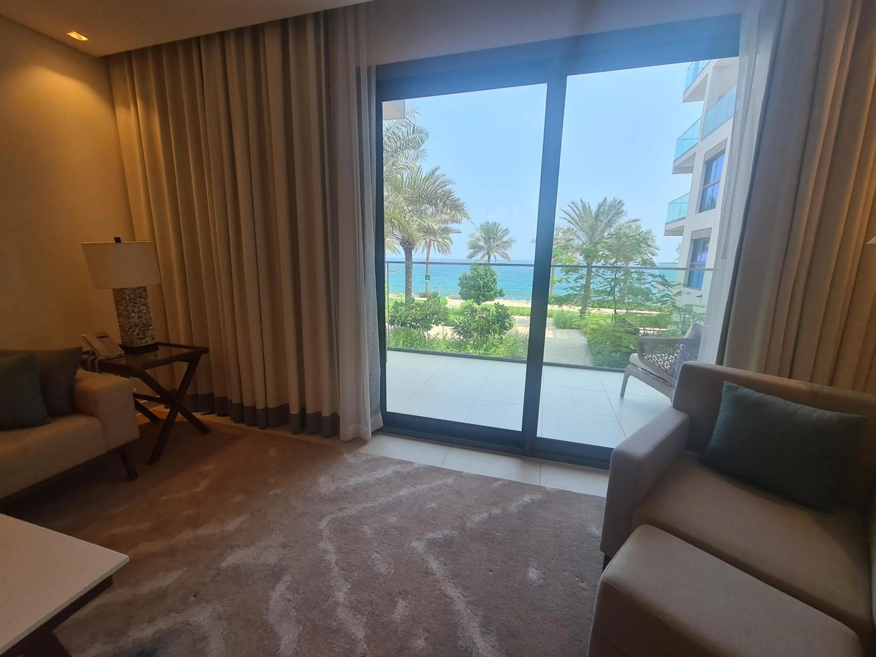 Luxury sea view Apartment In Address Hotel Fujairah