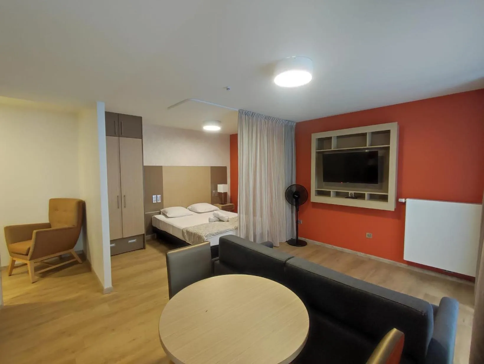 Photo of the whole room, Bed in ZENAO Fréjus