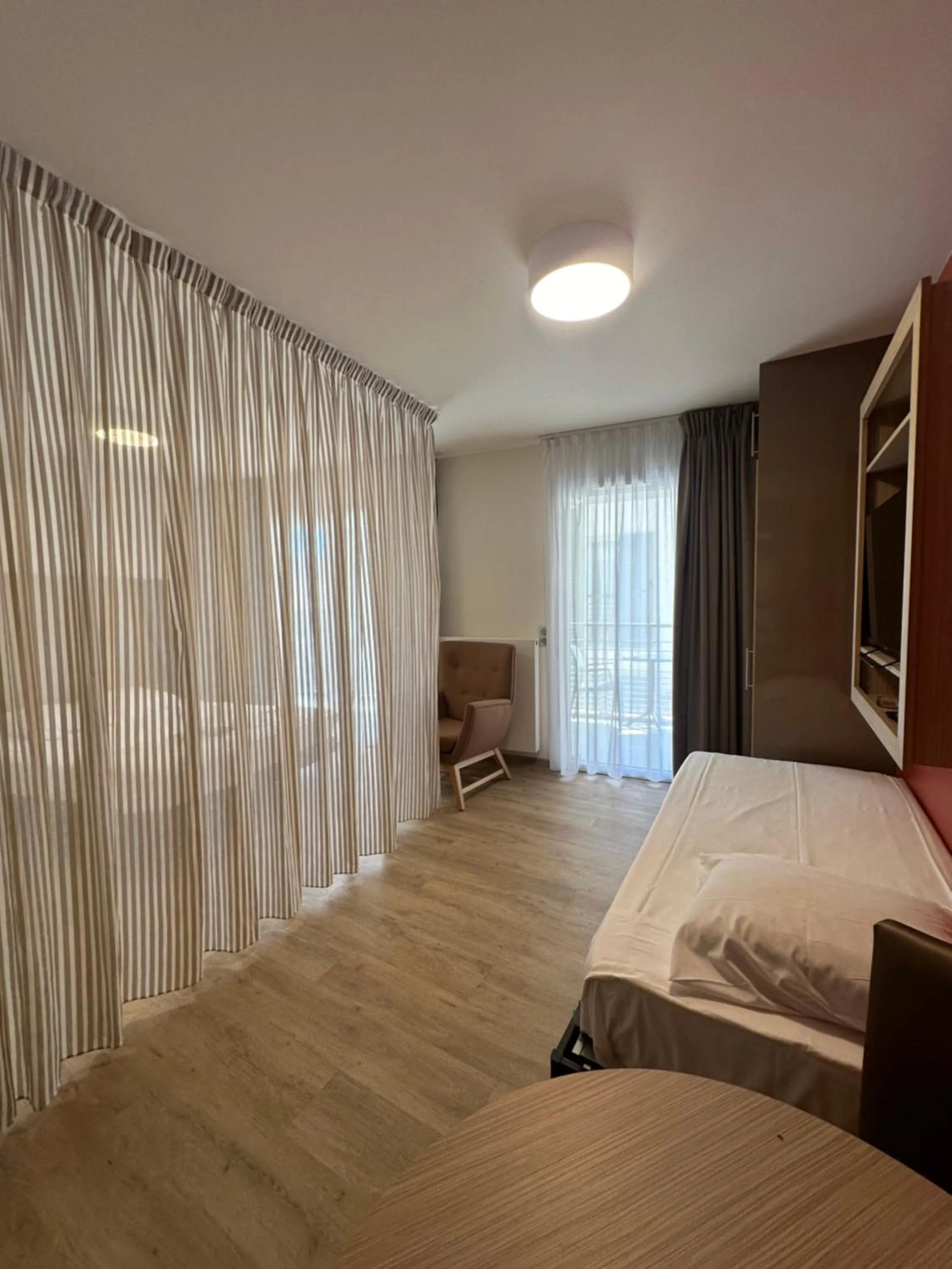 Bedroom, Bed in ZENAO Fréjus