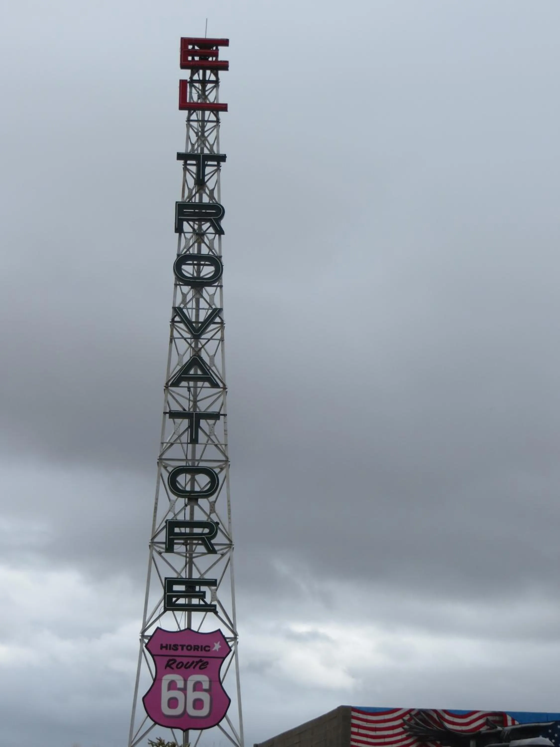 Day in El Trovatore Motel