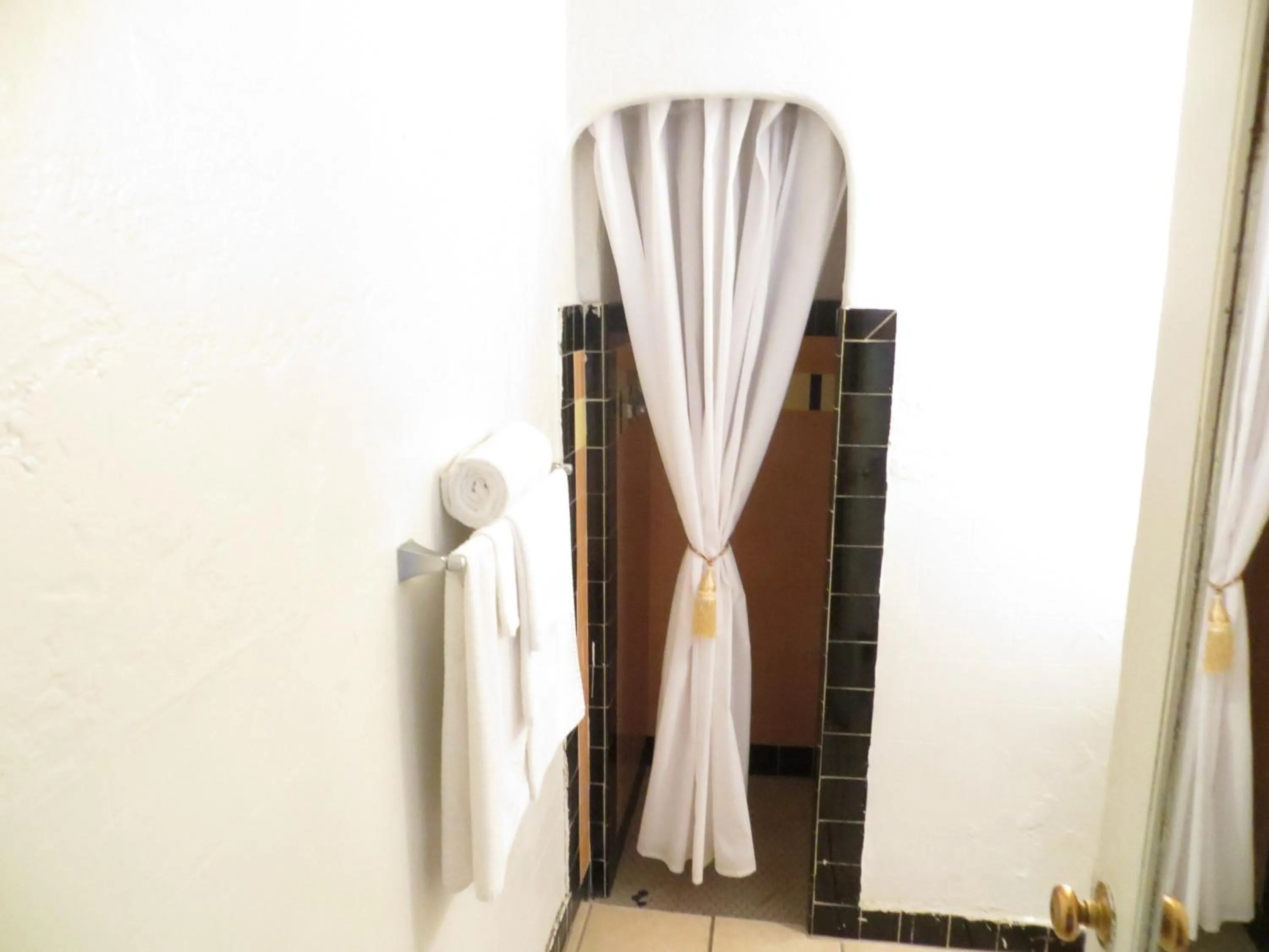 Decorative detail in El Trovatore Motel