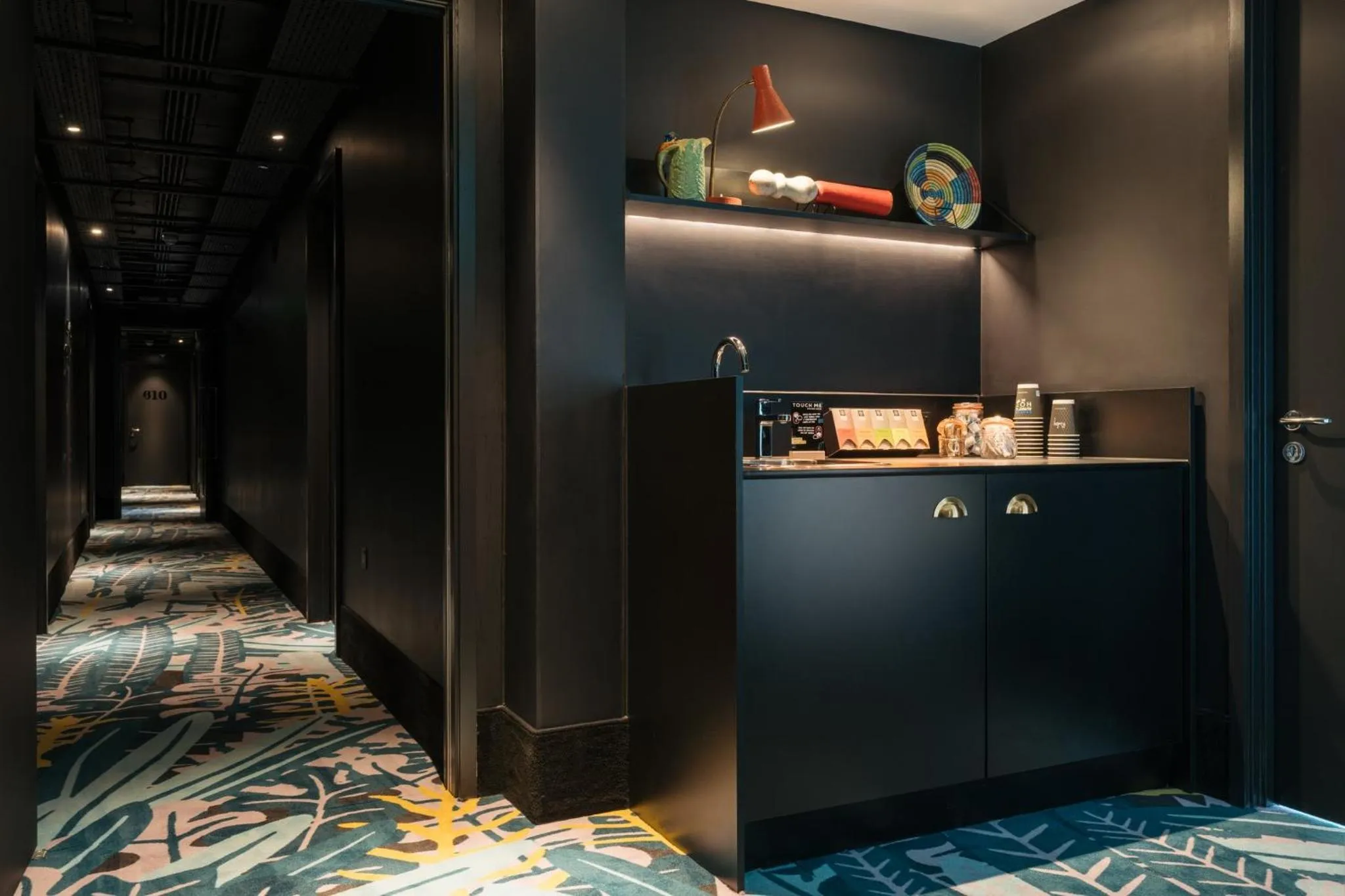 Restaurant/places to eat in Ruby Zoe Hotel London