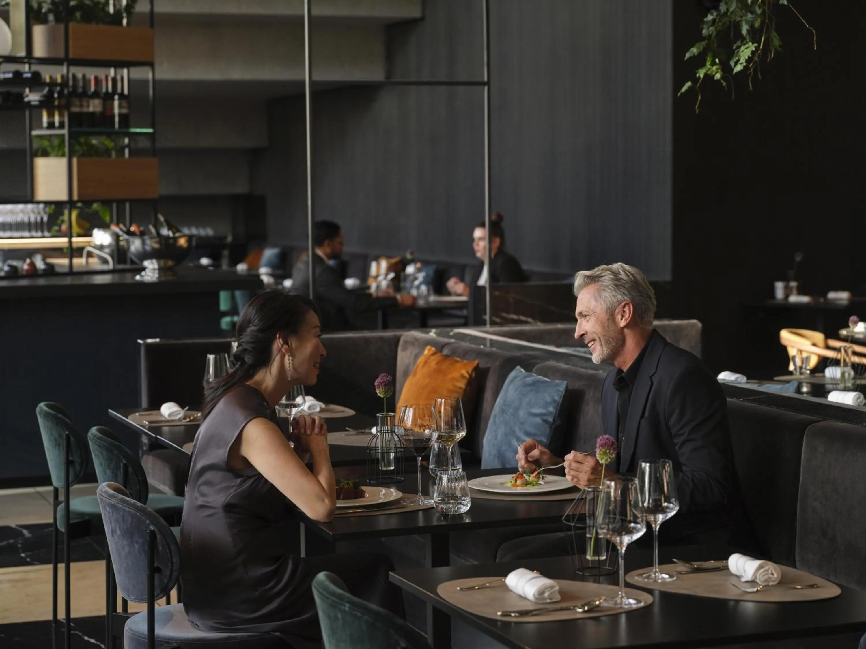 Restaurant/places to eat in NH Collection Frankfurt Spin Tower