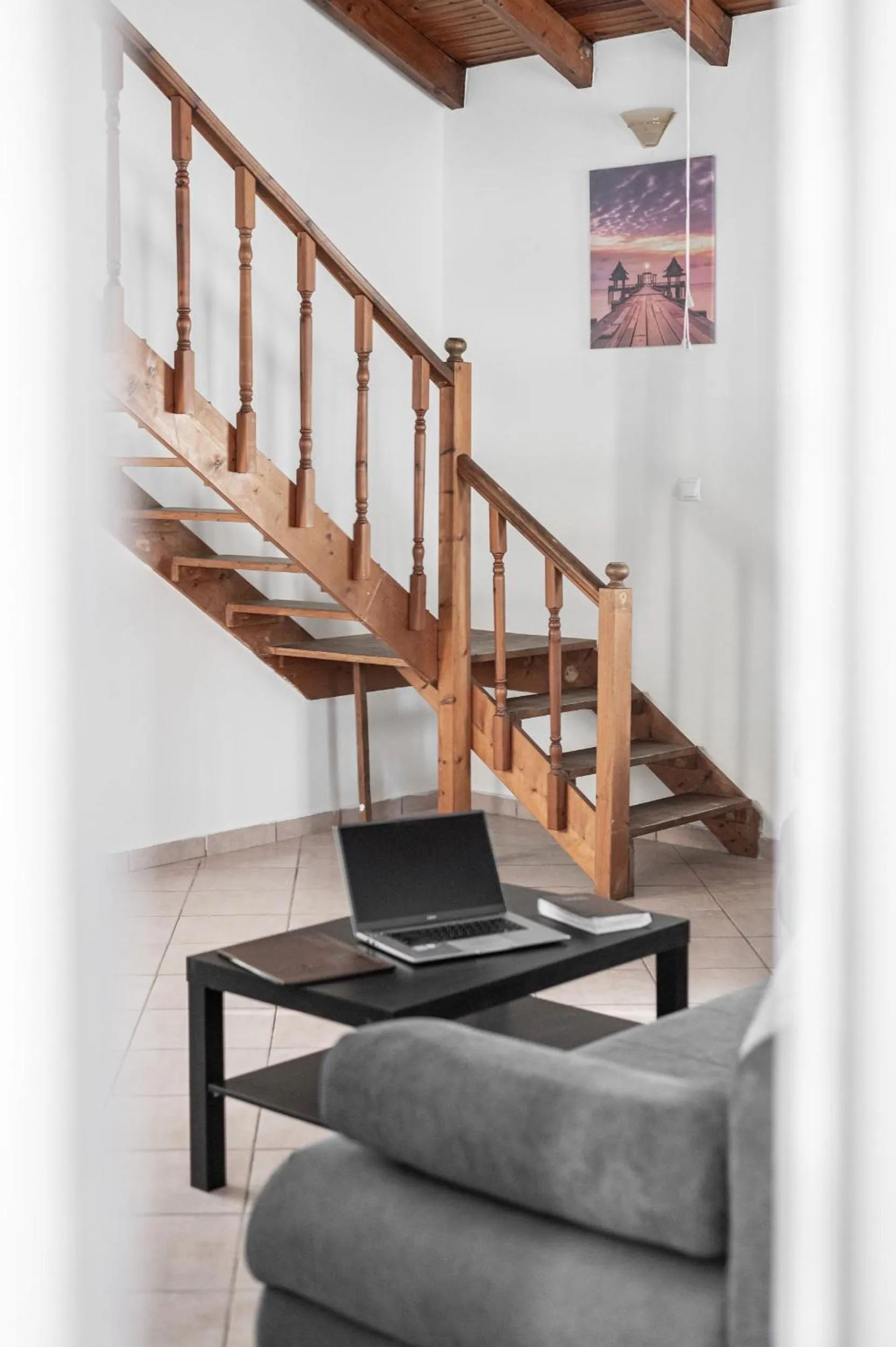 TV and multimedia in Blue Riviera villas & suites - Alimos 2