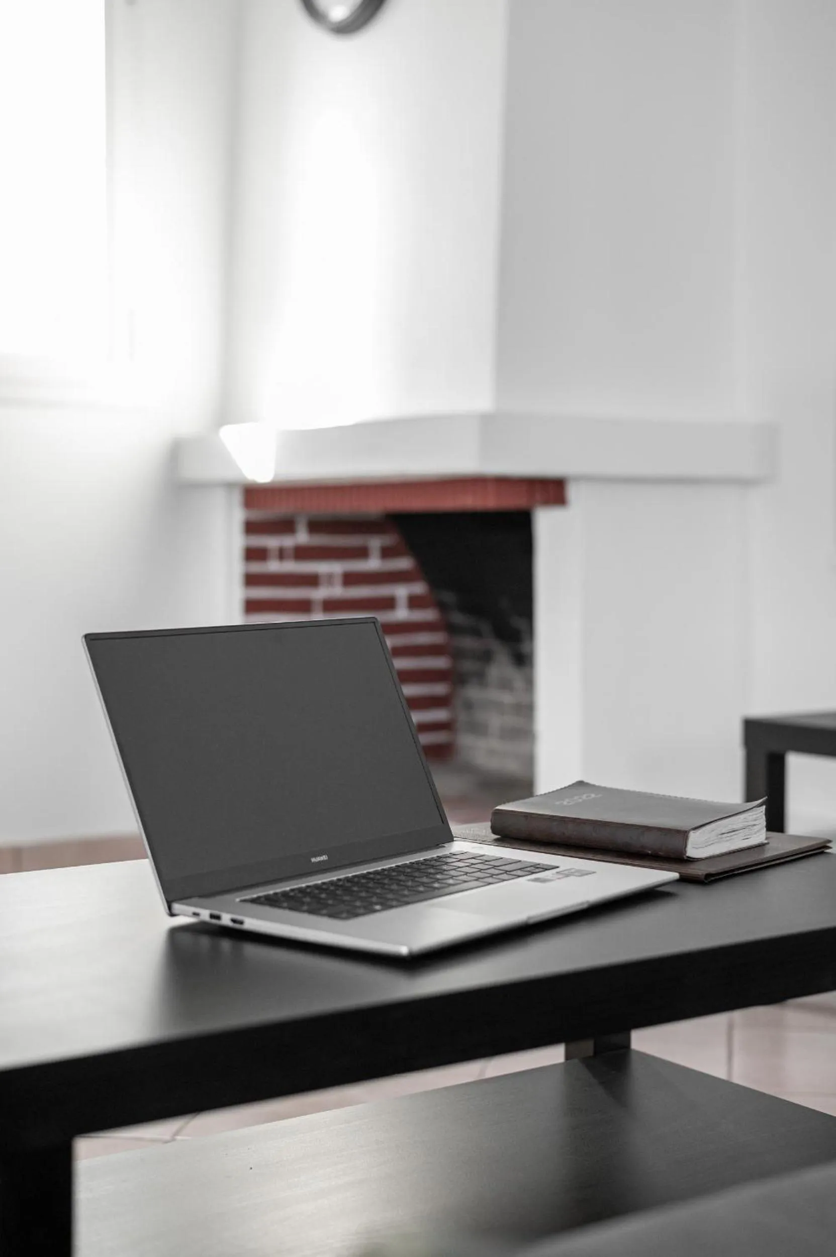 TV and multimedia in Blue Riviera villas & suites - Alimos 2