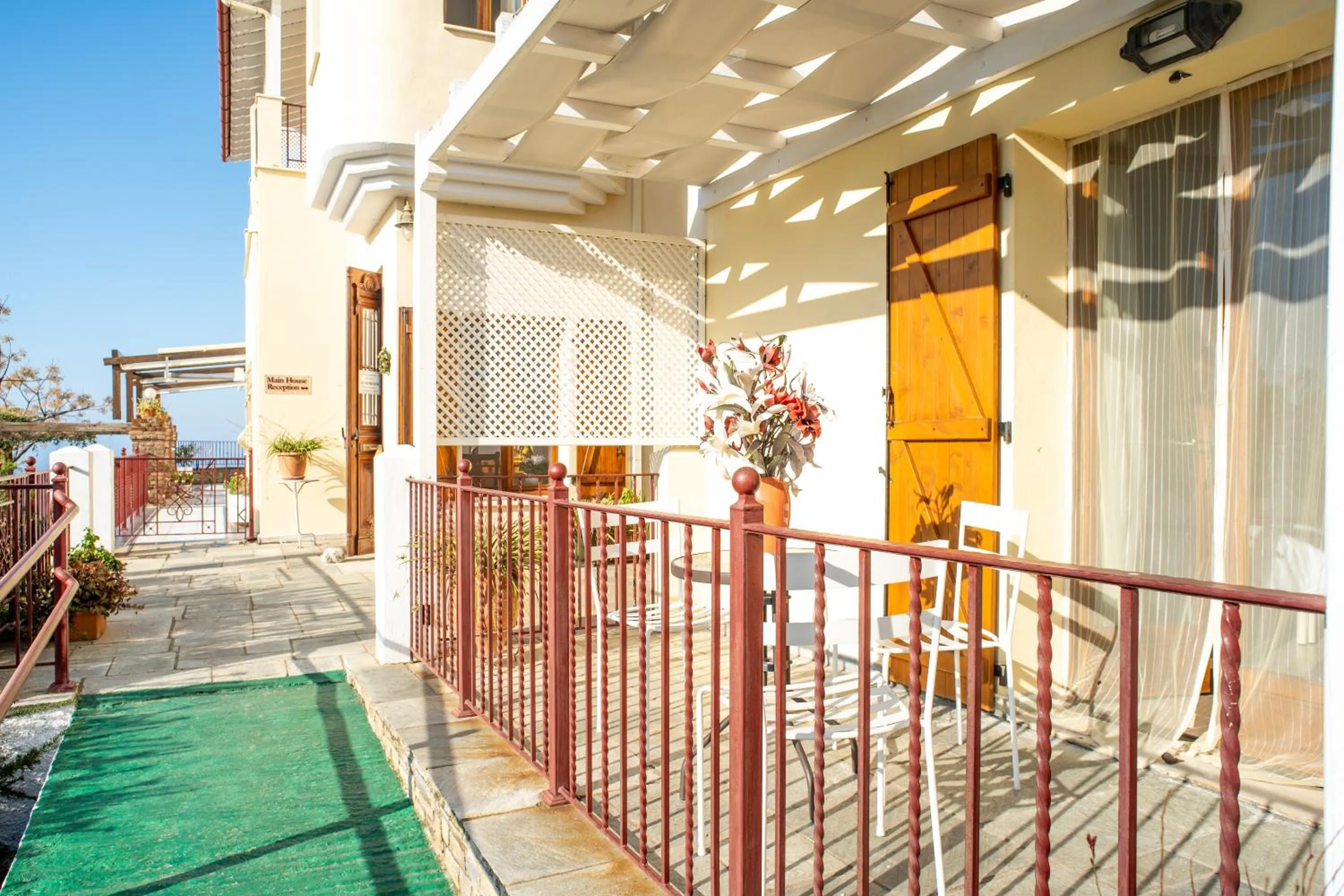 Lagou Raxi Country Hotel