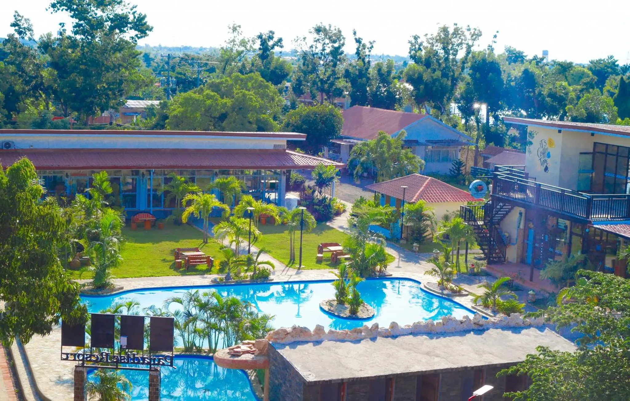 Property building in Gem's Paradise Resort