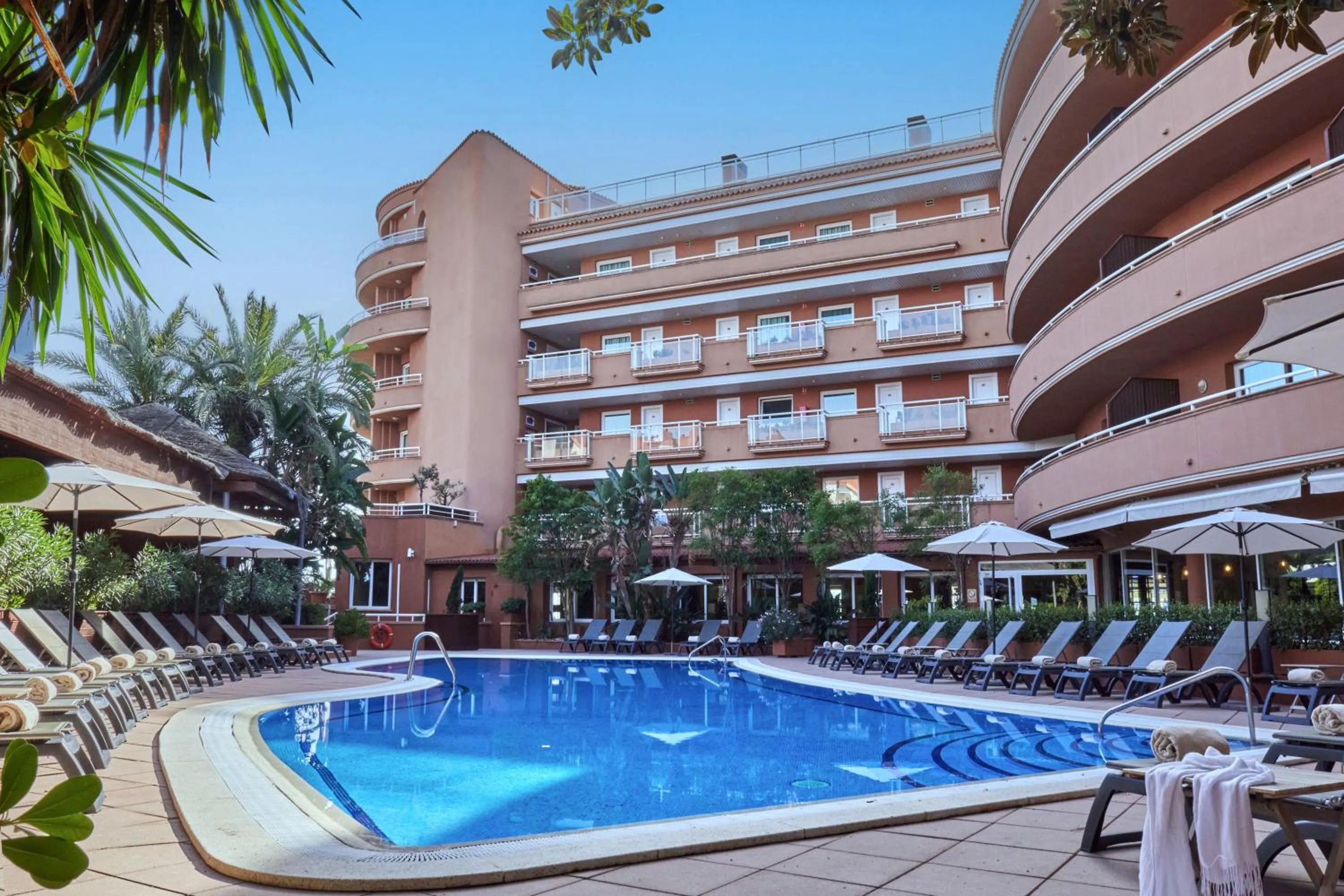 Swimming pool in Sunway Playa Golf & Spa Sitges