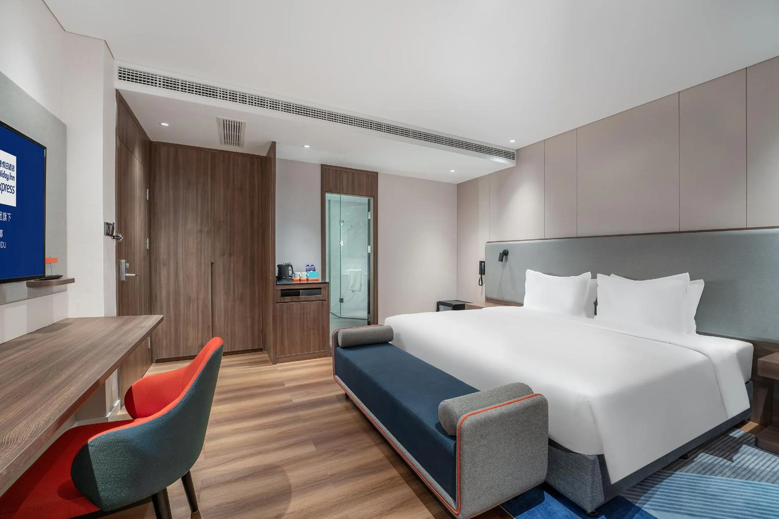 Bedroom, Bed in Holiday Inn Express Chengdu Pidu by IHG